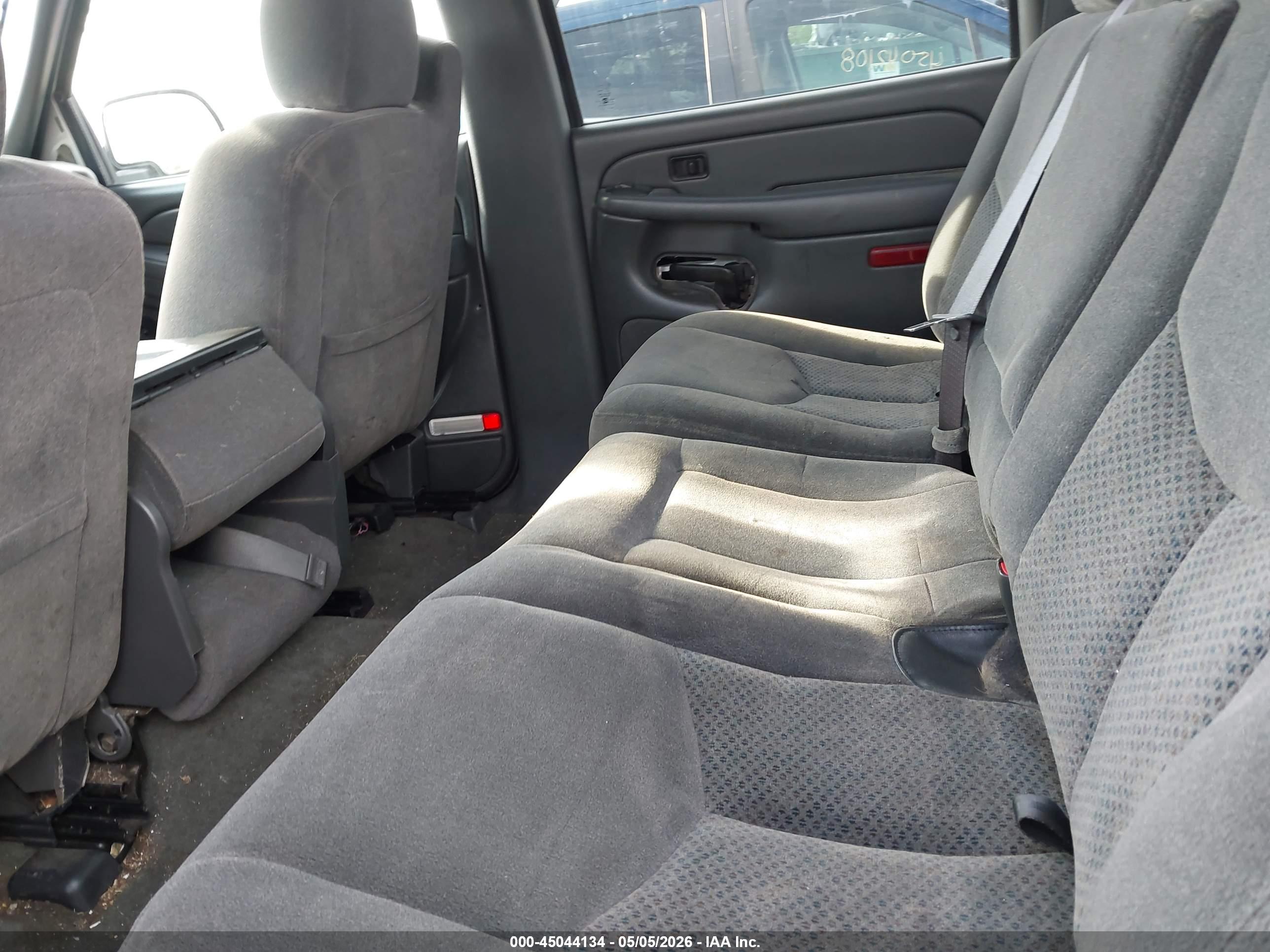 CHEVROLET SILVERADO image 8