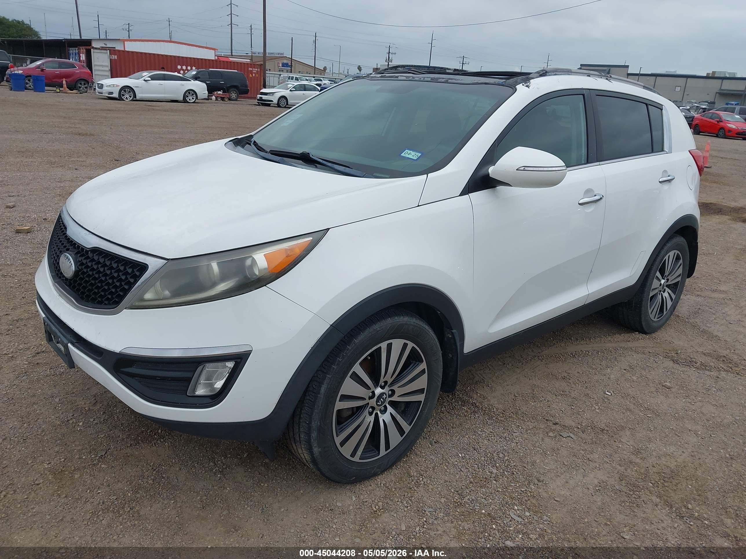 KIA SPORTAGE image 2