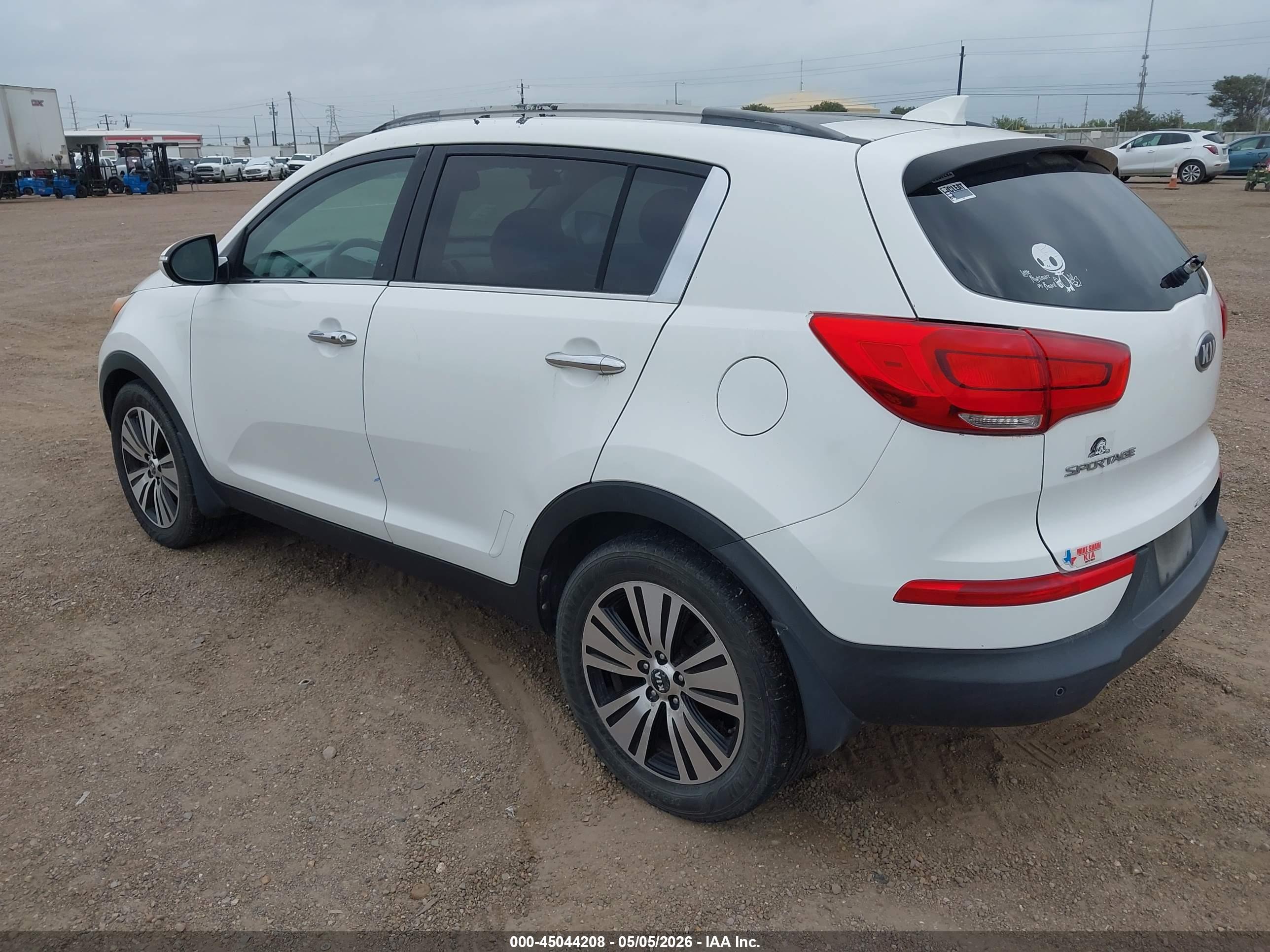 KIA SPORTAGE image 3