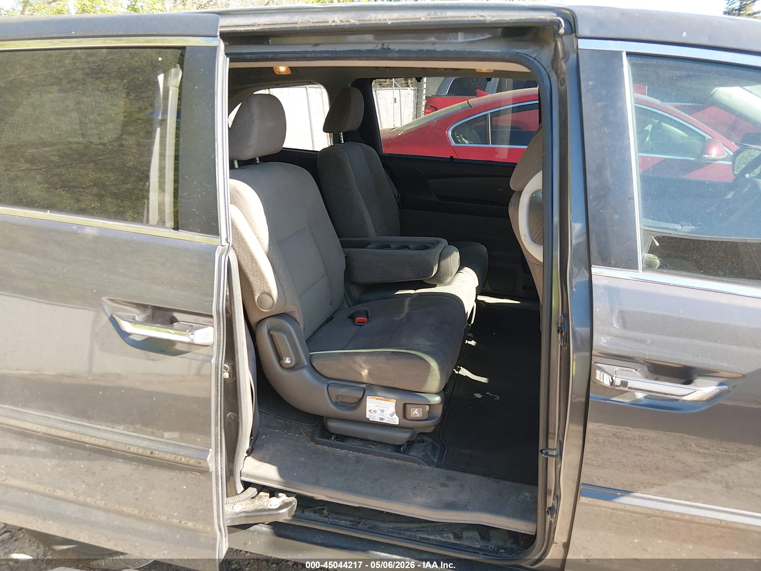 HONDA ODYSSEY image 8