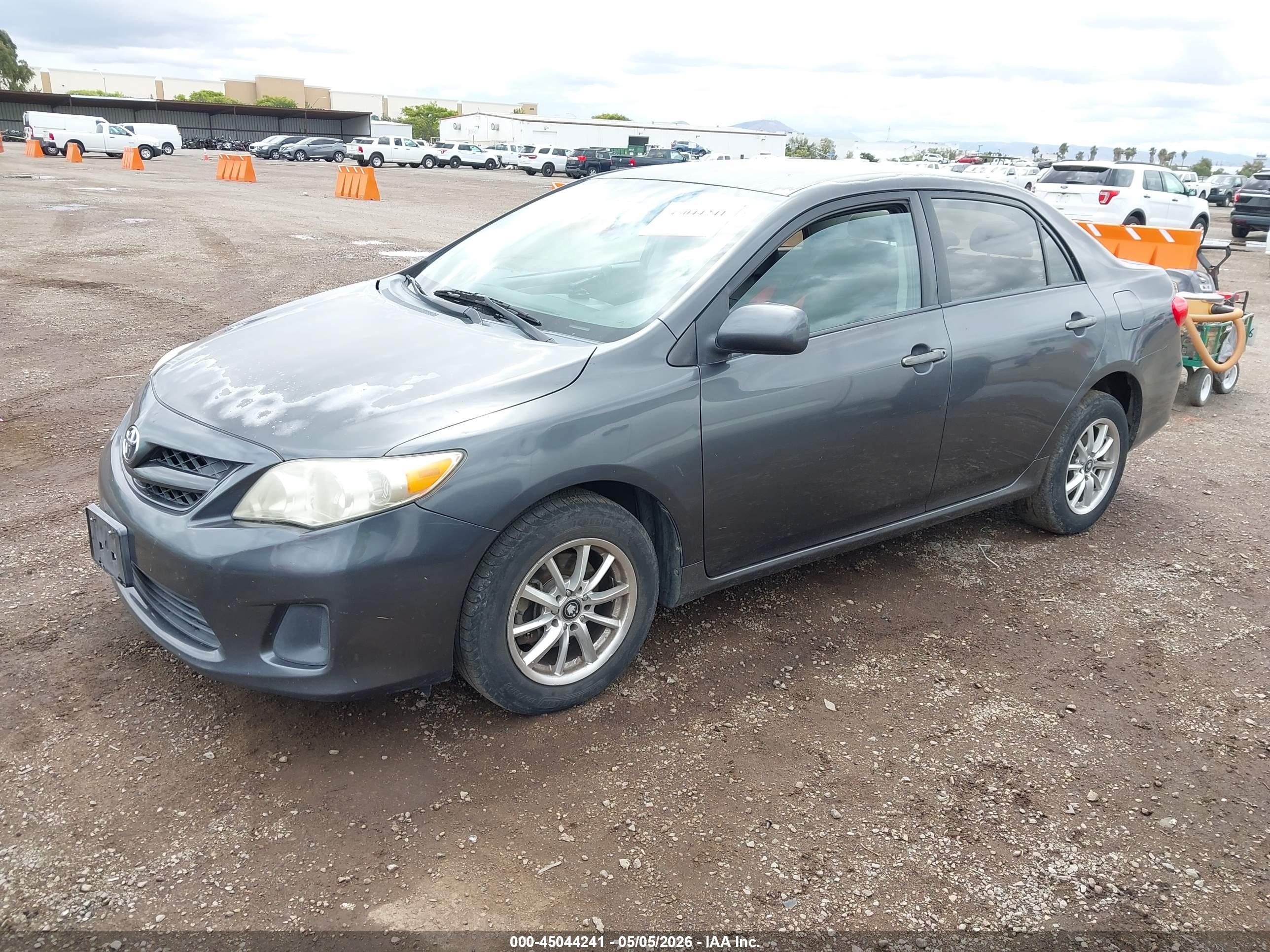 TOYOTA COROLLA image 2