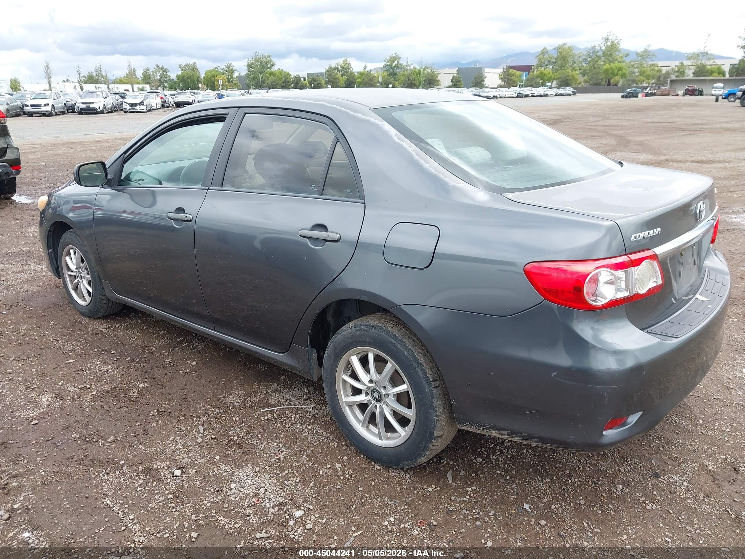 TOYOTA COROLLA image 3