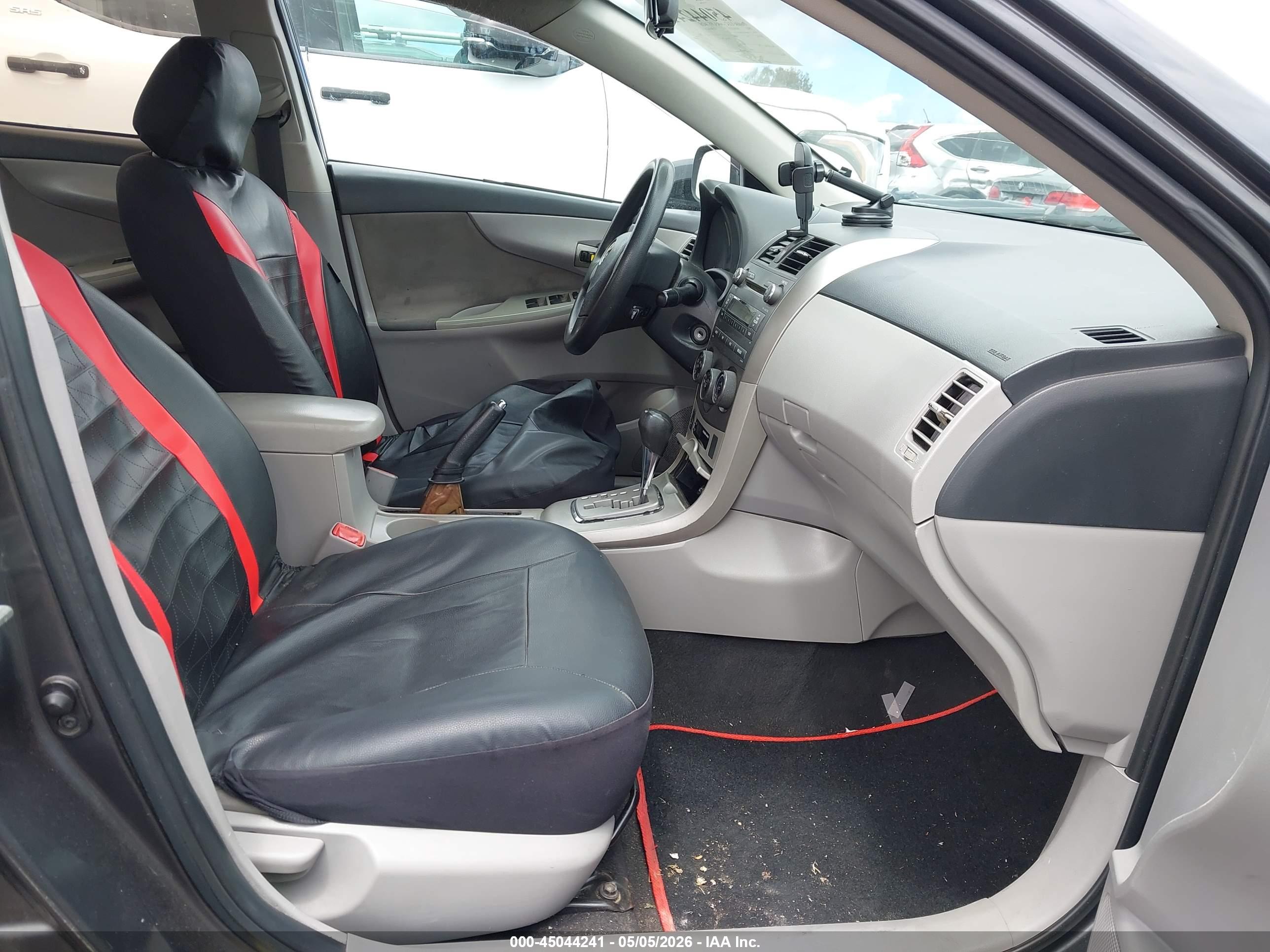 TOYOTA COROLLA image 5