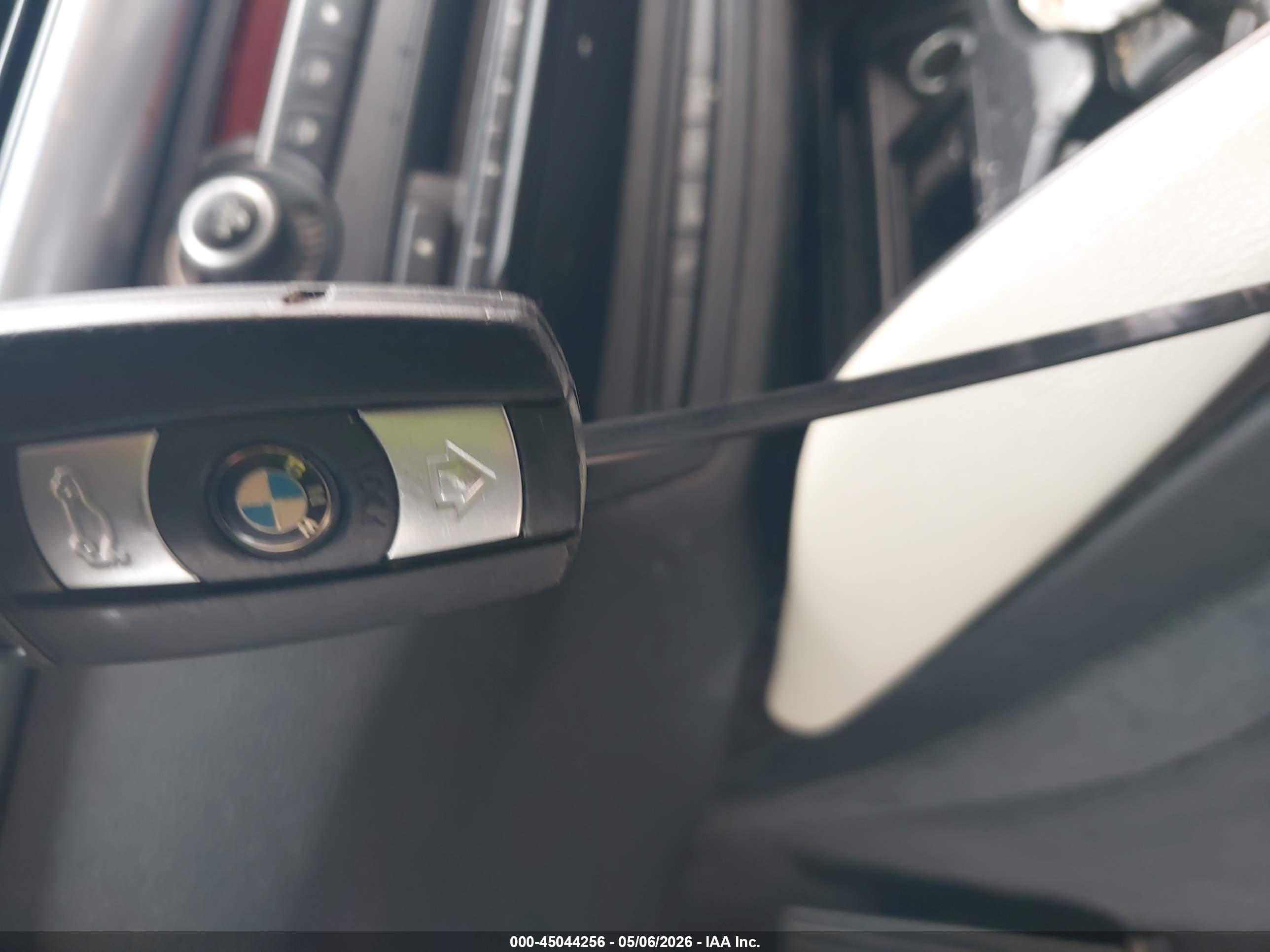 BMW X6 image 11