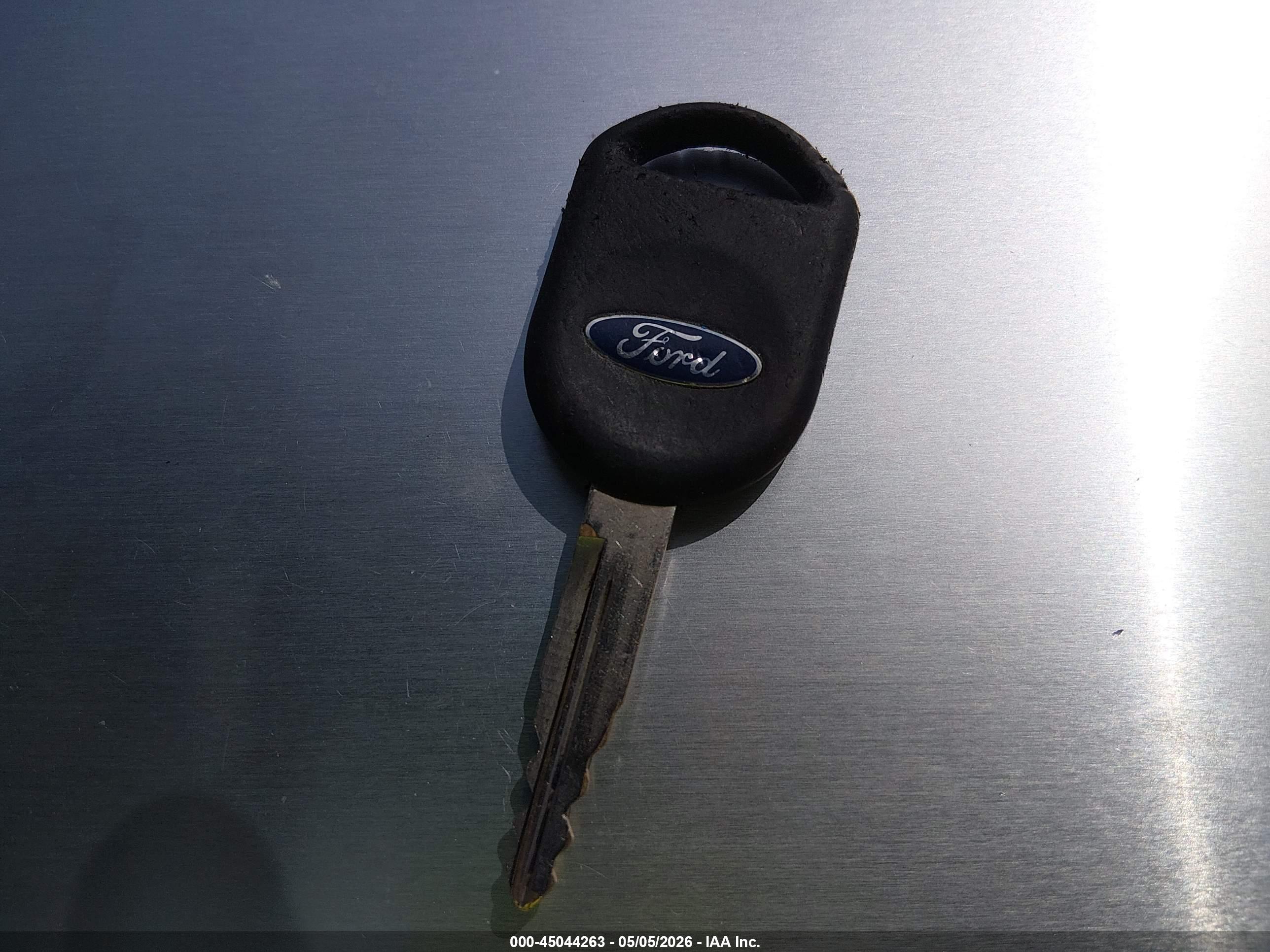 FORD EXPLORER image 11