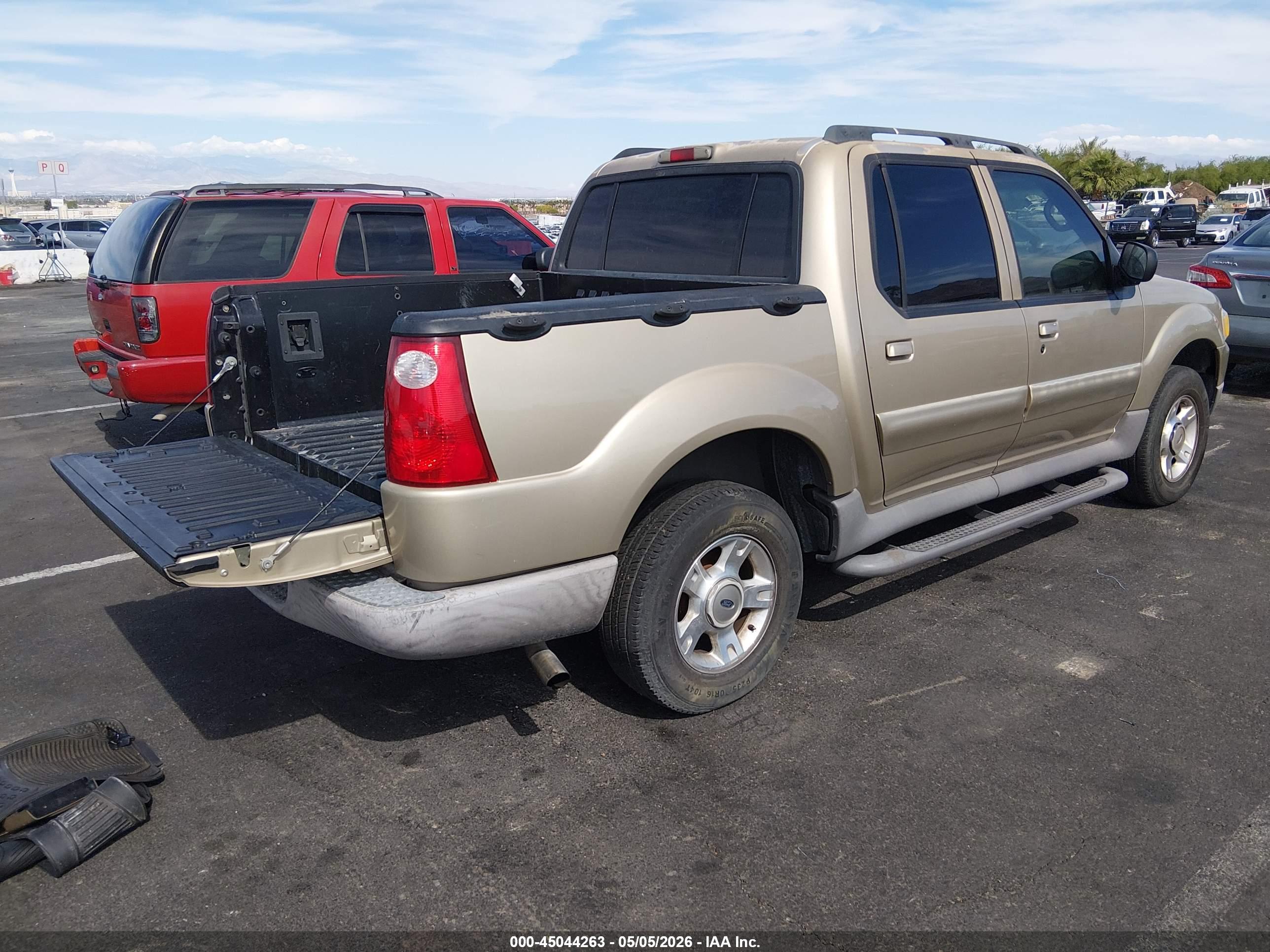 FORD EXPLORER image 4