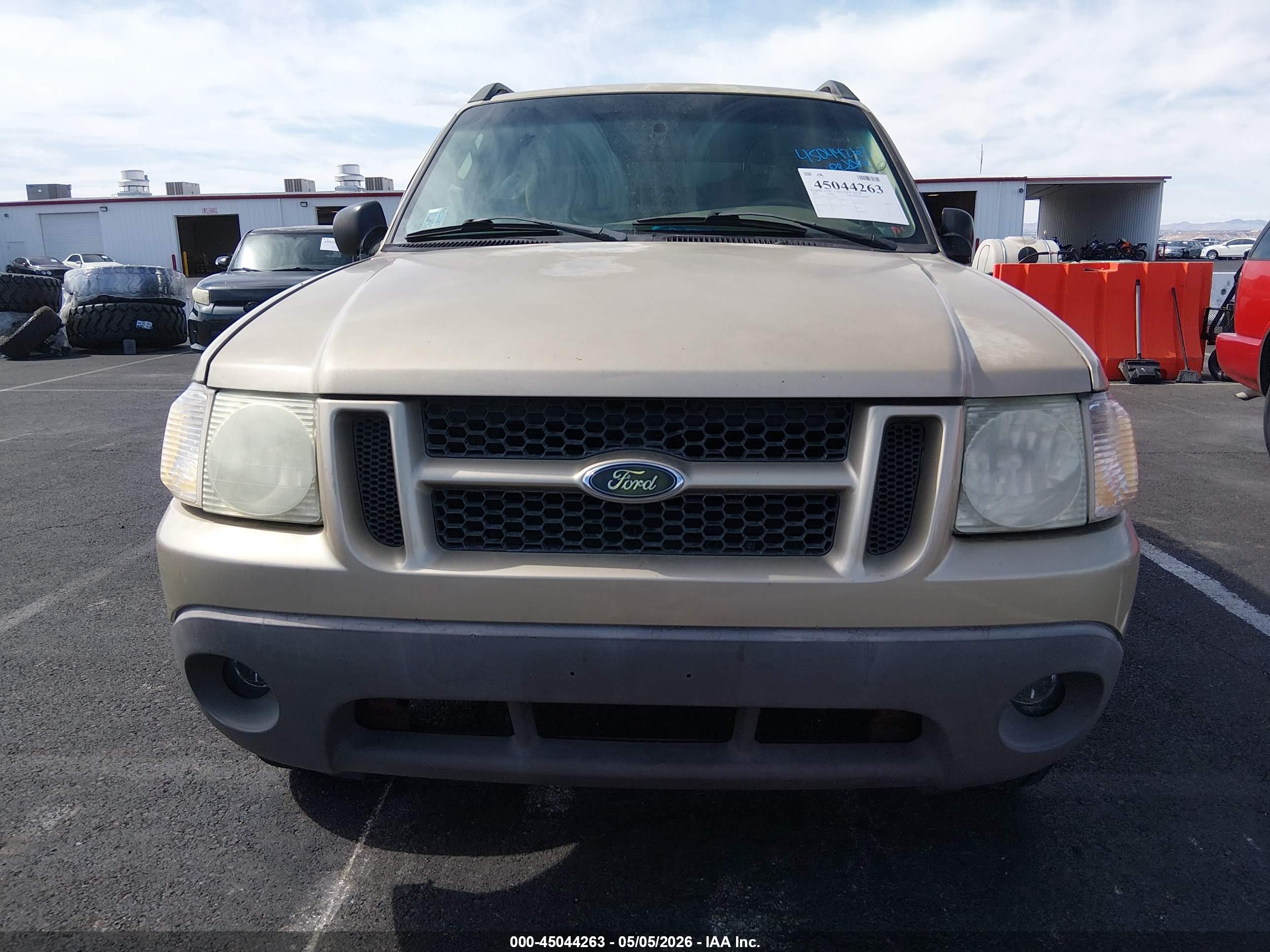 FORD EXPLORER image 6