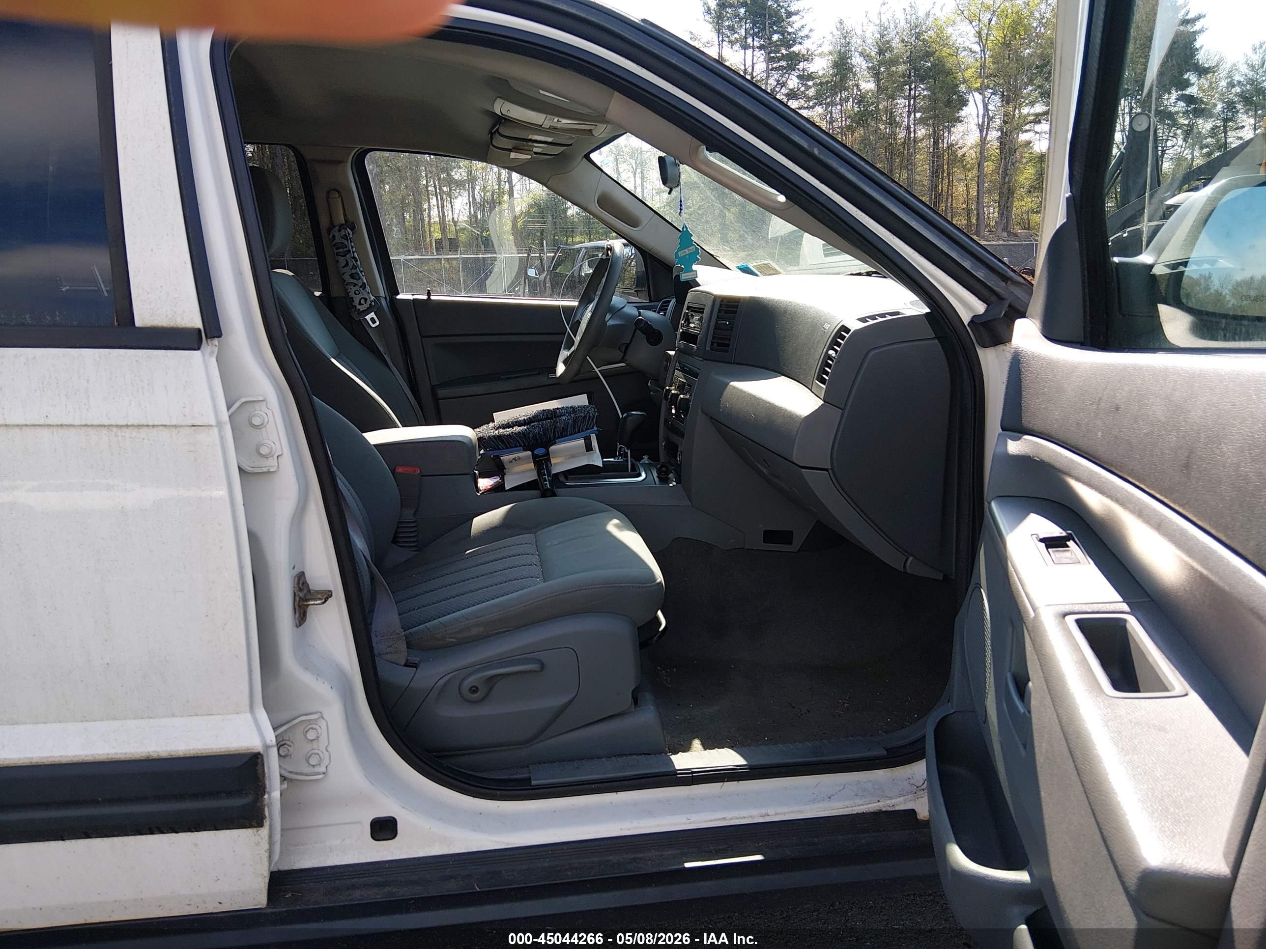 JEEP GRAND image 5