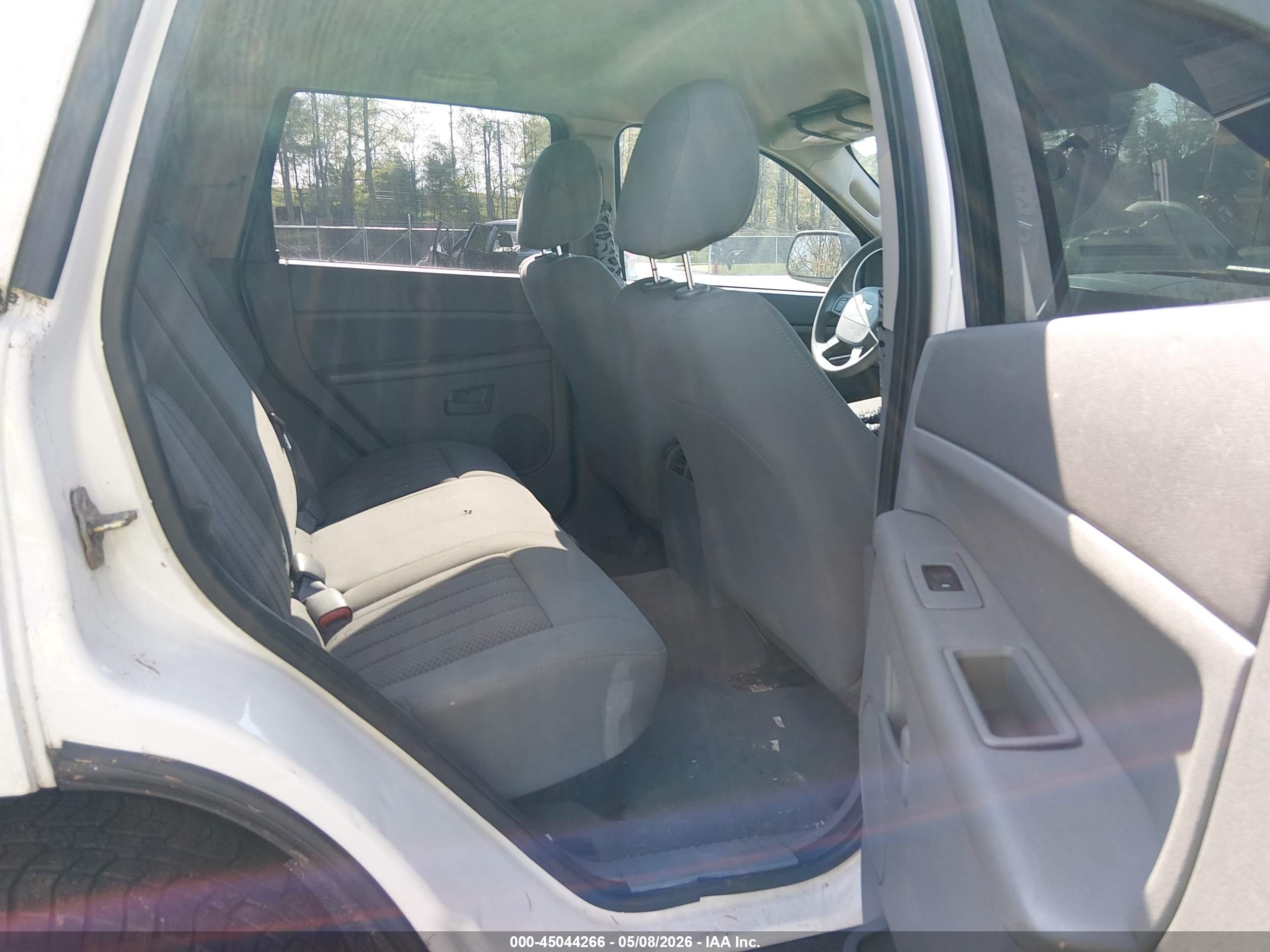 JEEP GRAND image 8