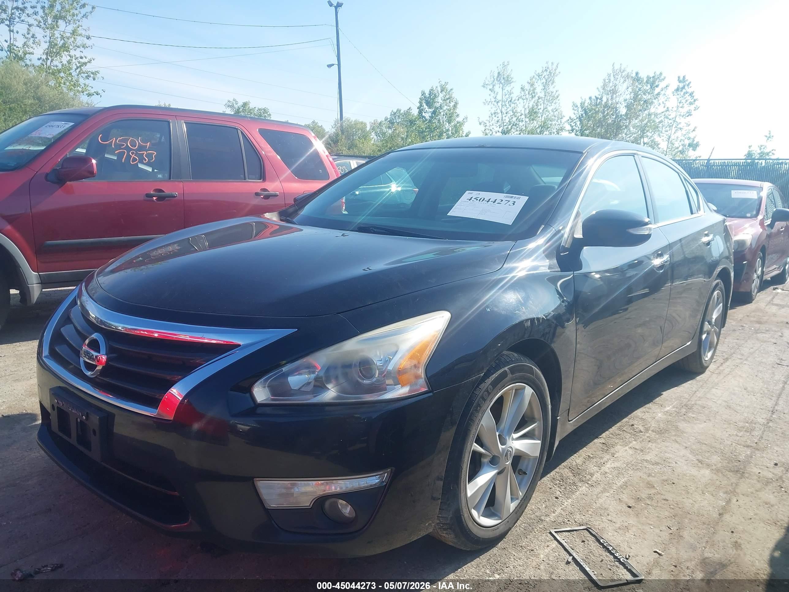 NISSAN ALTIMA image 2