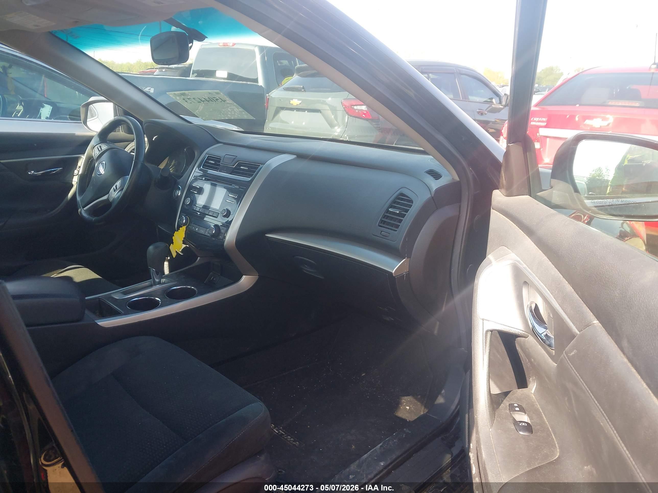 NISSAN ALTIMA image 5