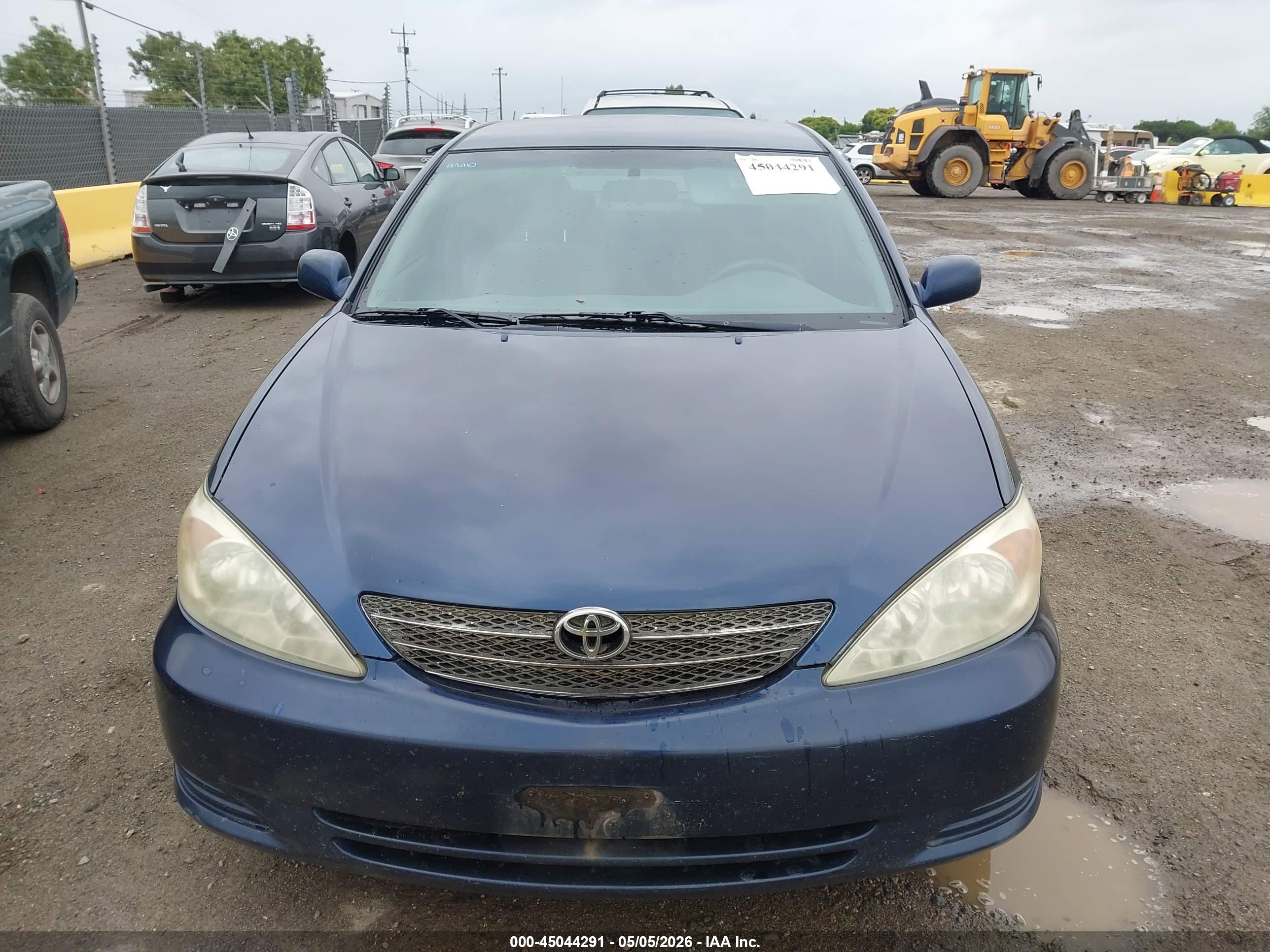 TOYOTA CAMRY image 6