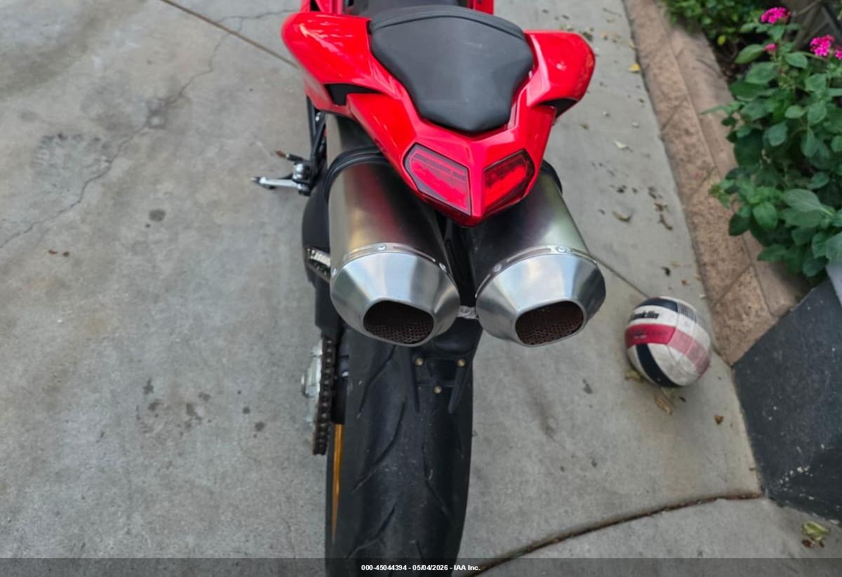DUCATI SUPERBIKE image 6