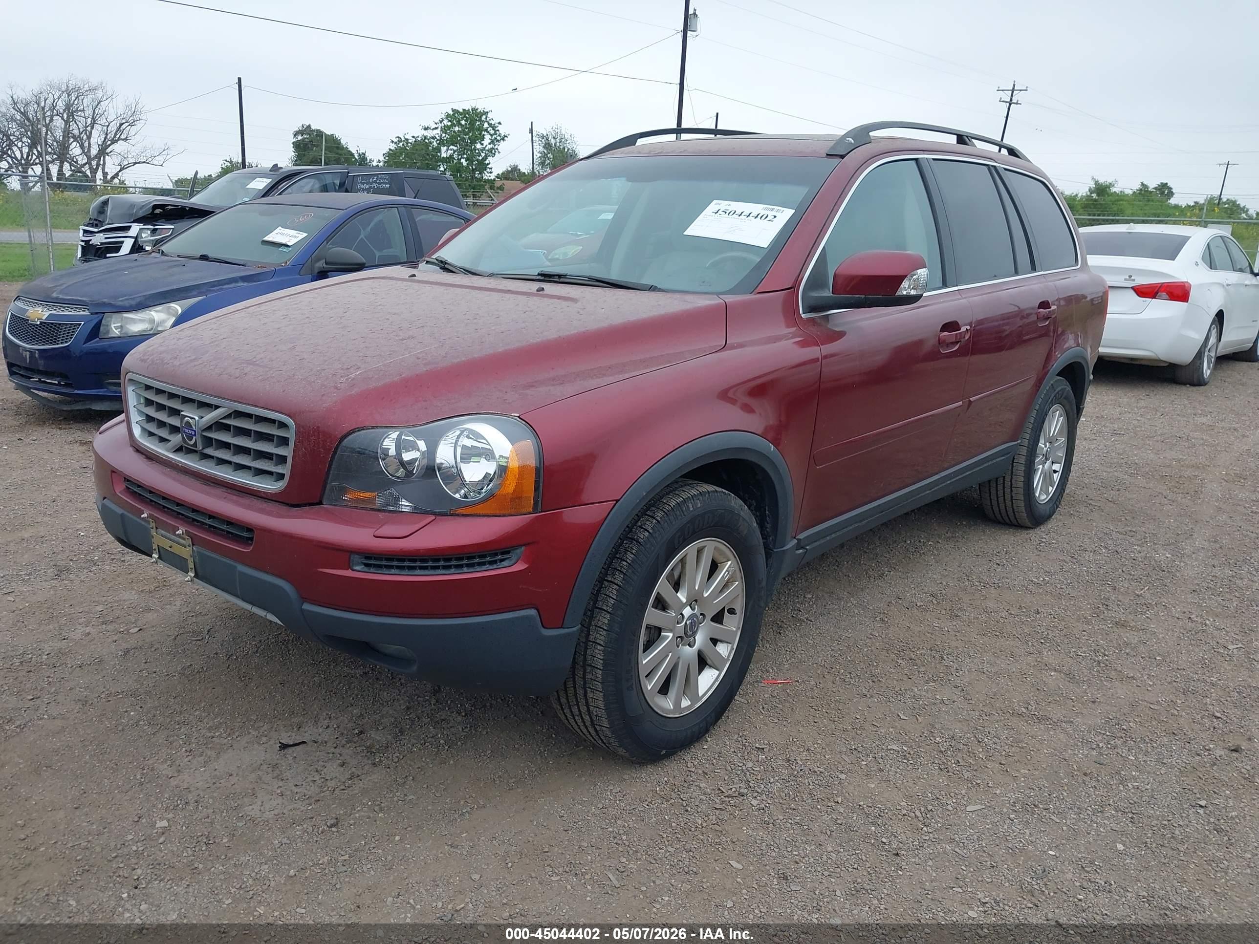 VOLVO XC90 image 2
