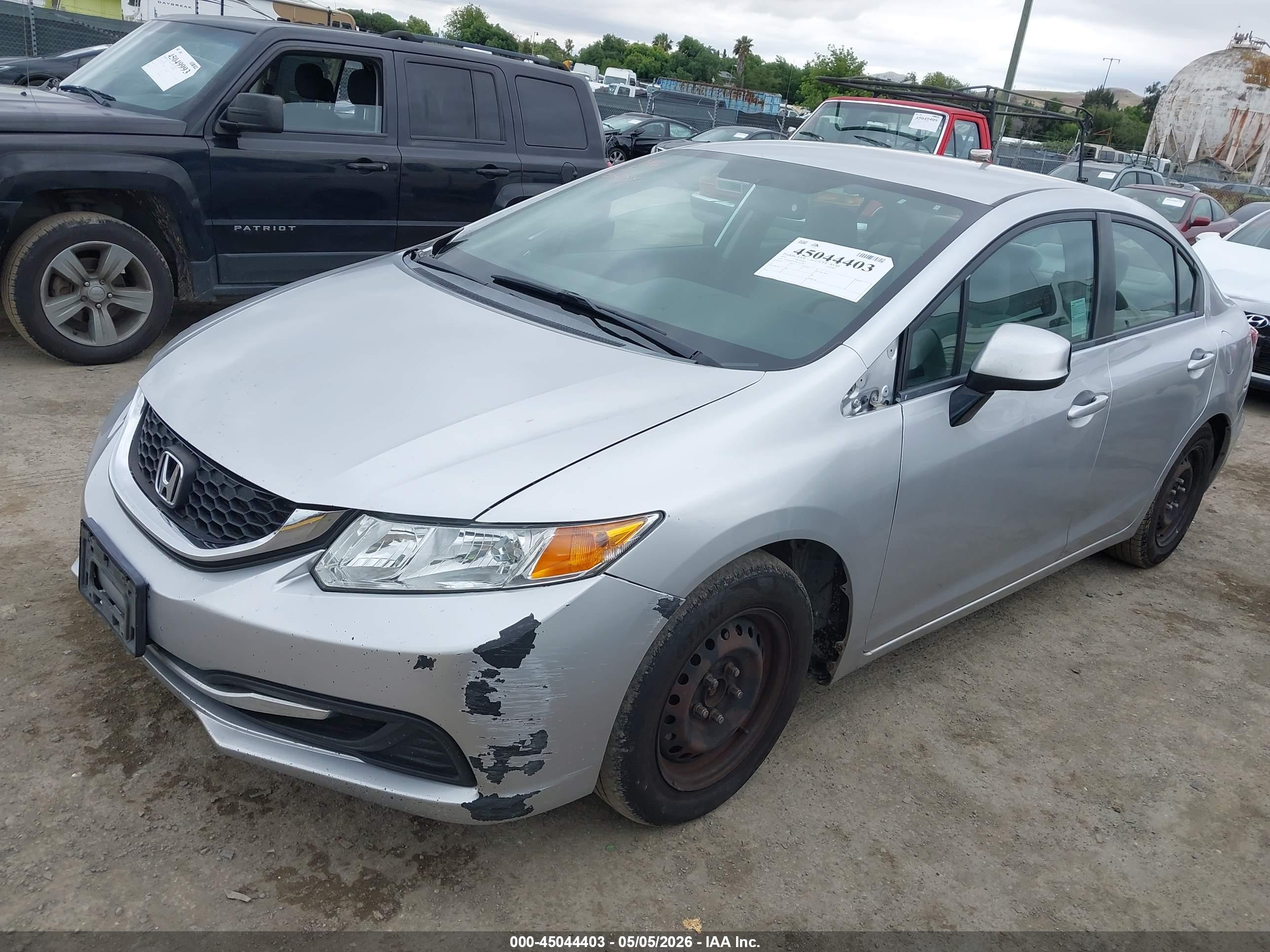 HONDA CIVIC image 2