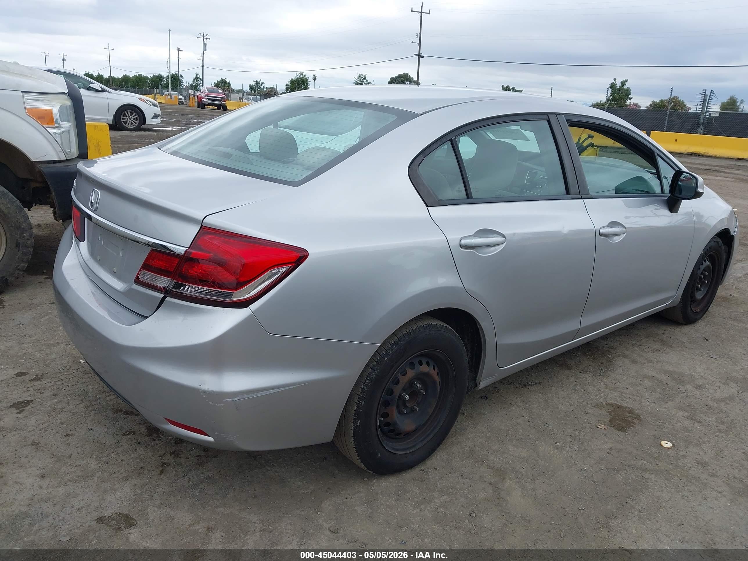 HONDA CIVIC image 4