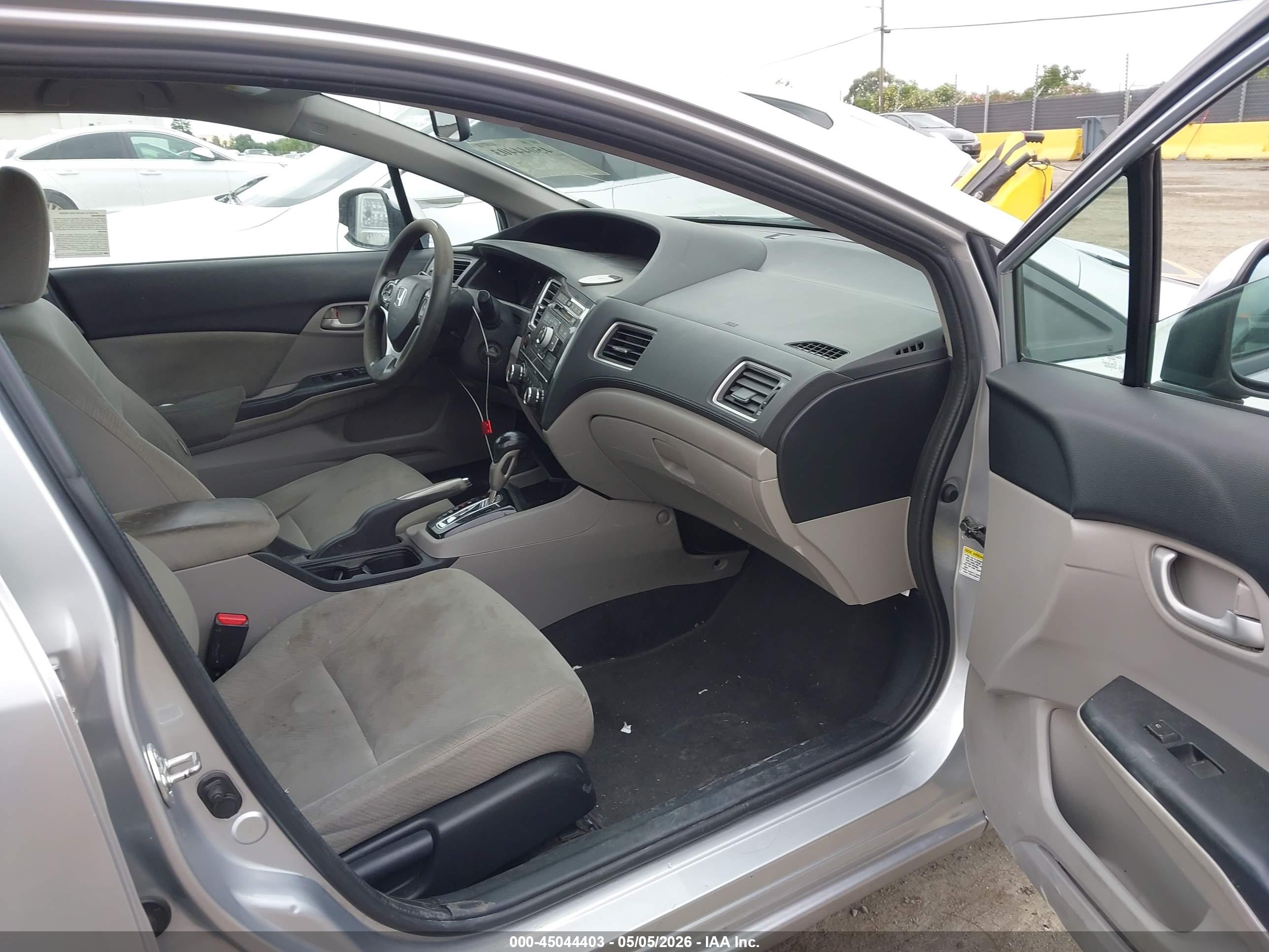 HONDA CIVIC image 5