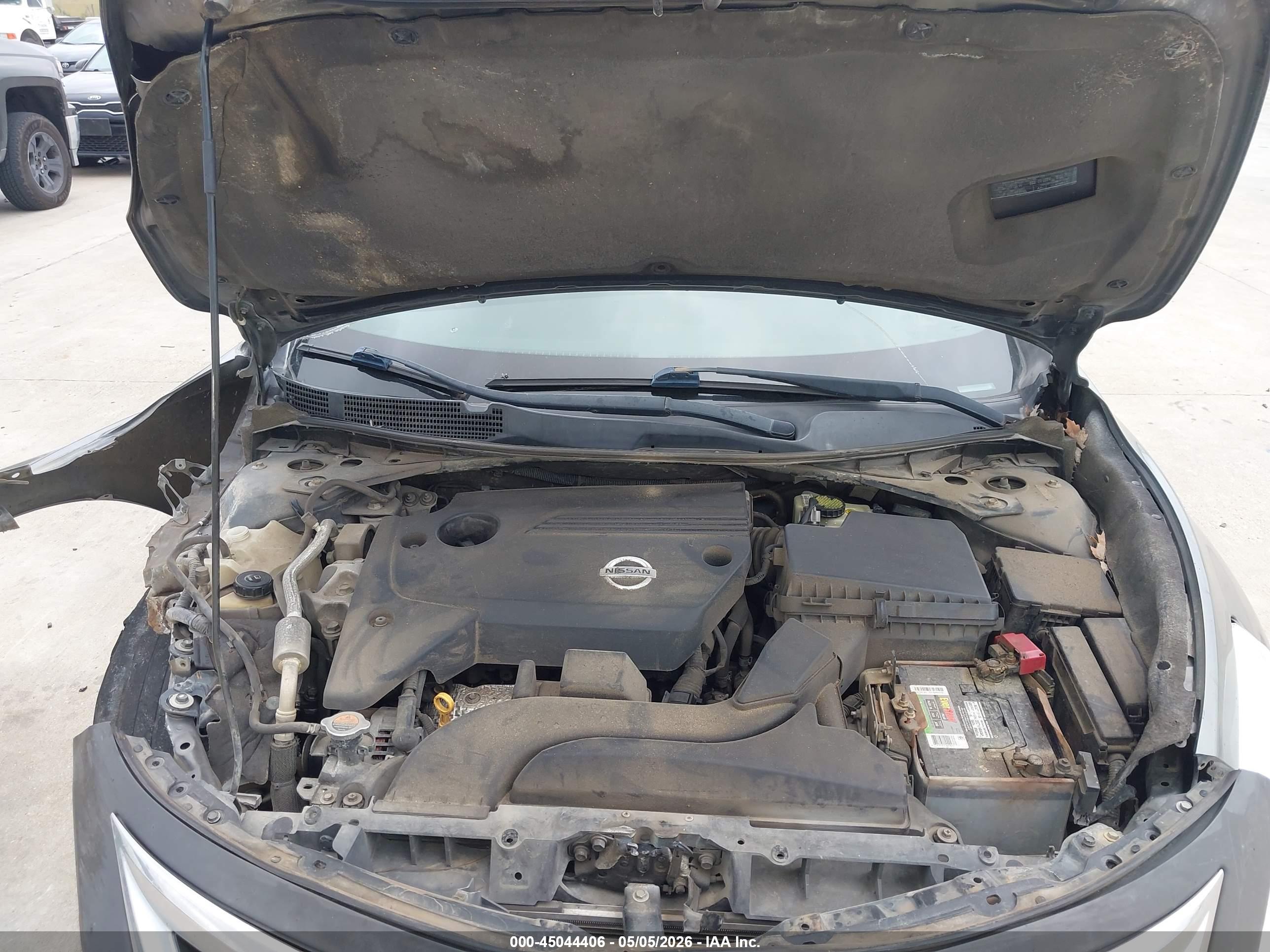 NISSAN ALTIMA image 10