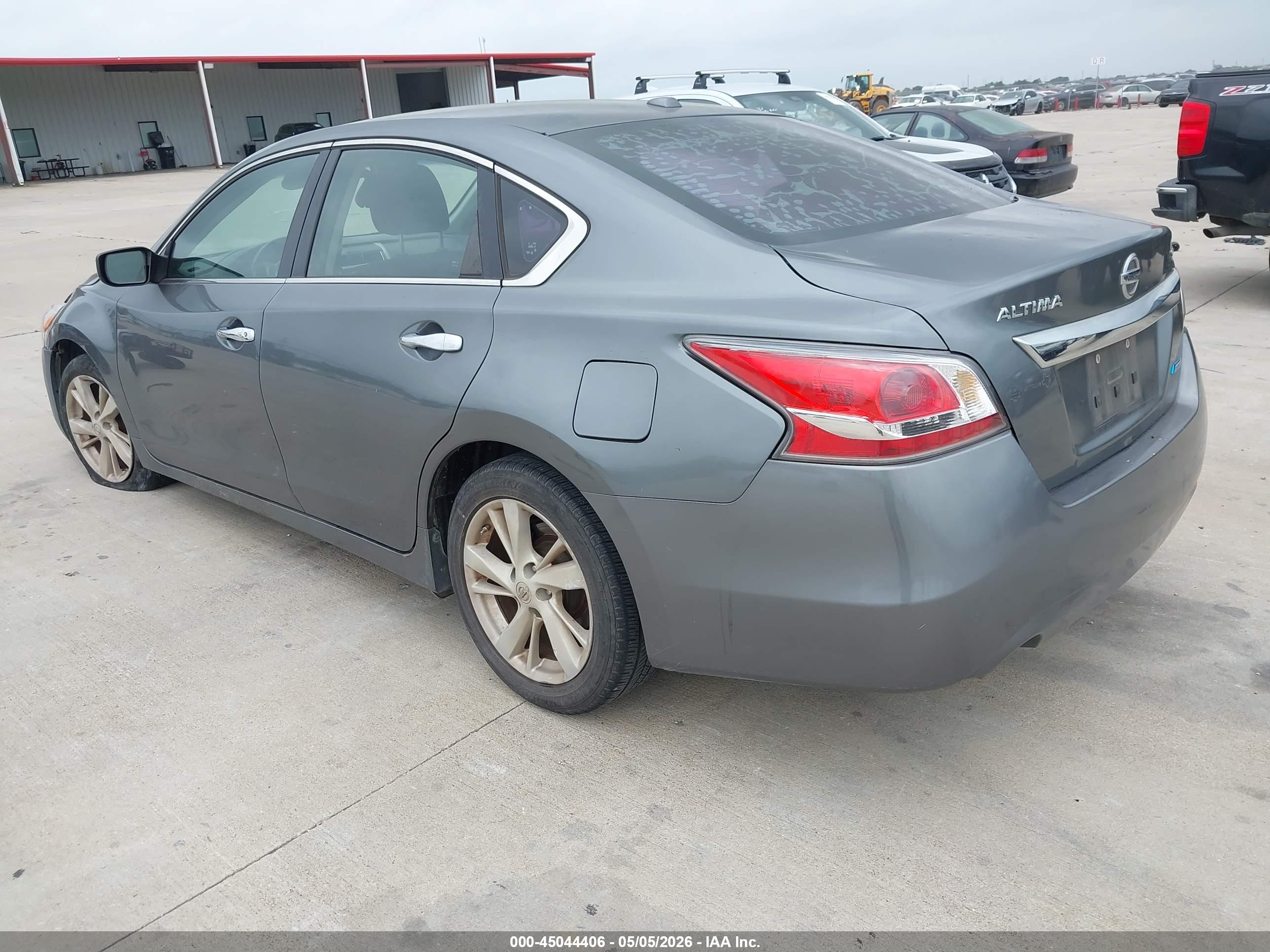 NISSAN ALTIMA image 3