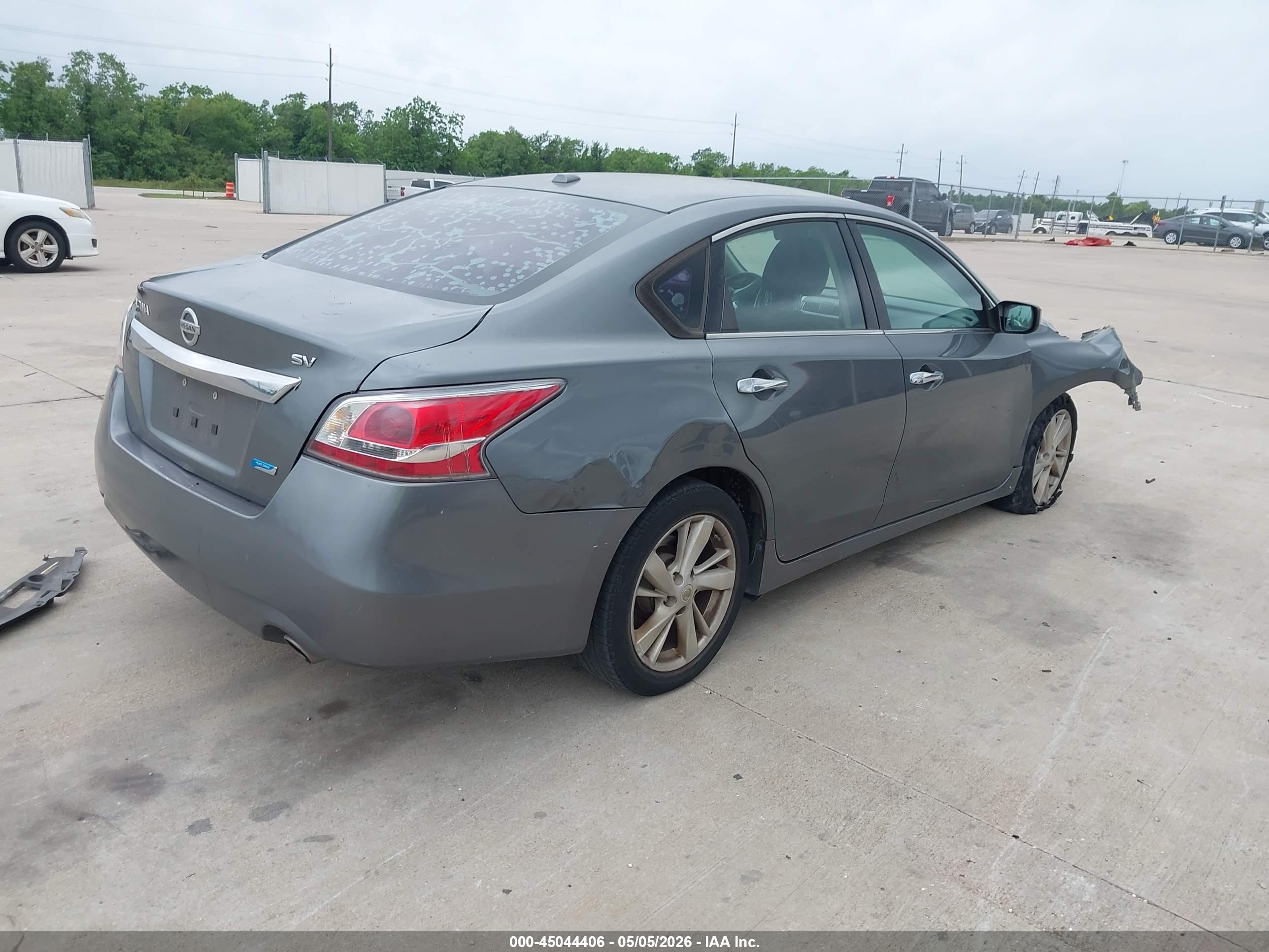 NISSAN ALTIMA image 4