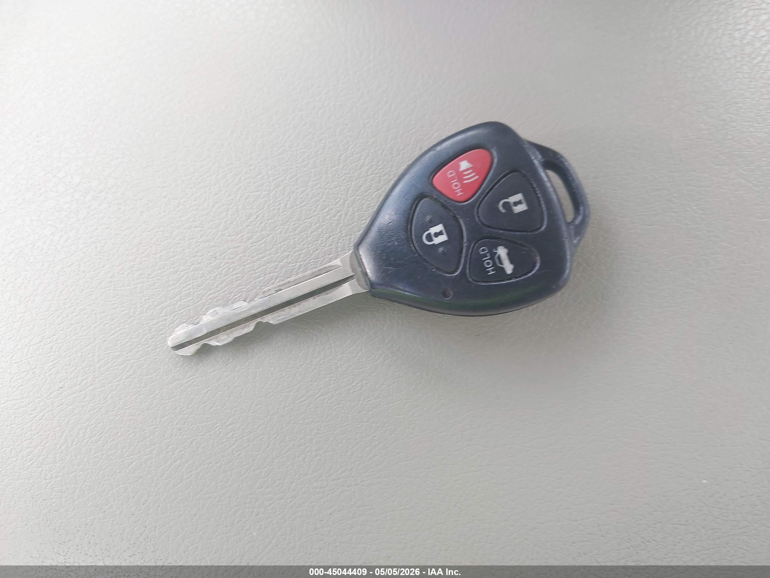 TOYOTA CAMRY image 11