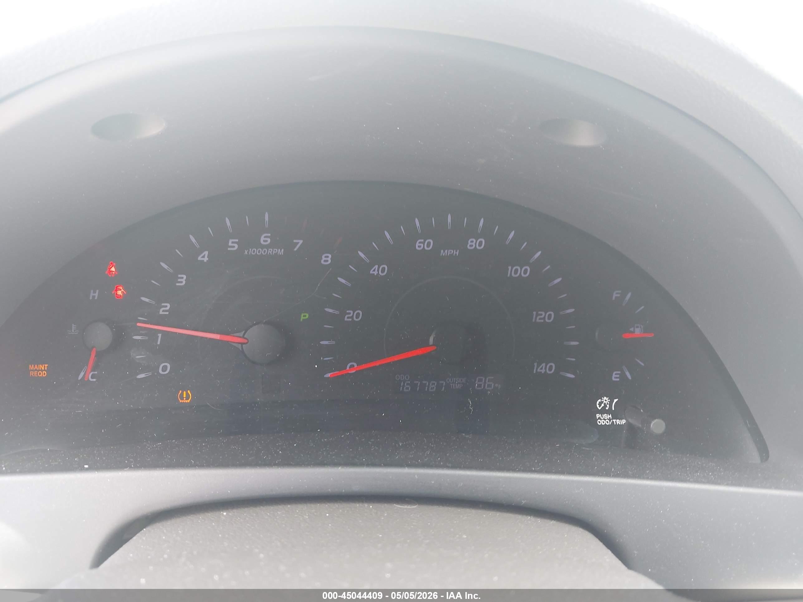 TOYOTA CAMRY image 7