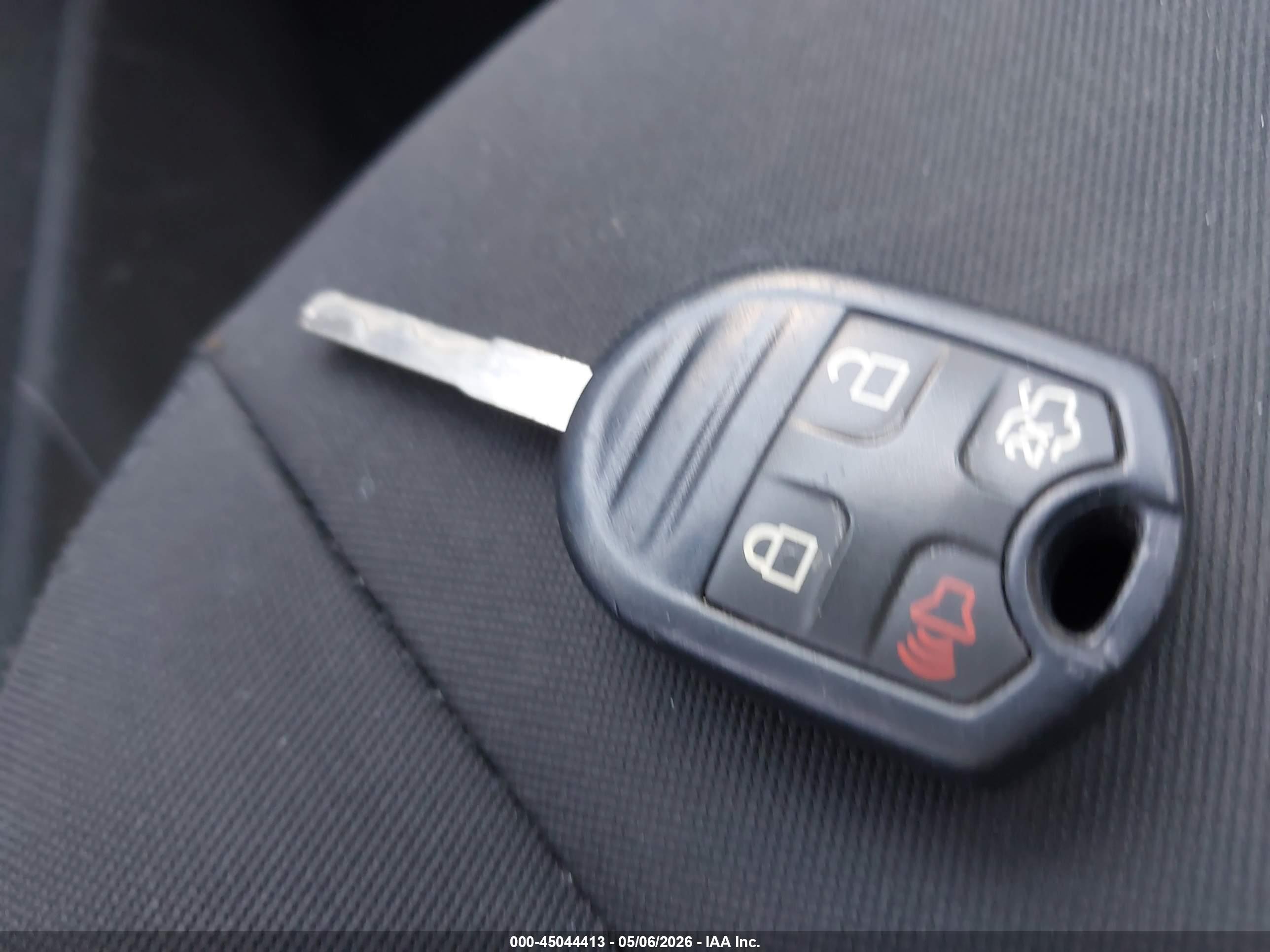 FORD FIESTA image 11