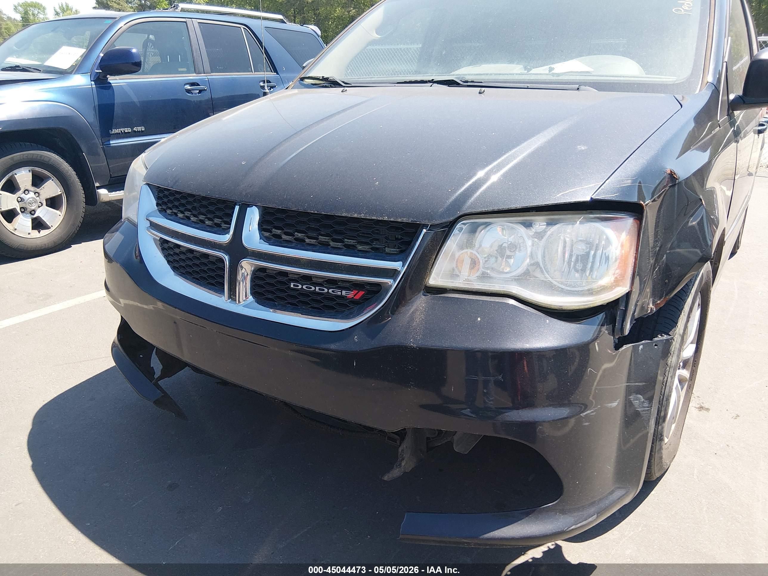 DODGE GRAND image 6