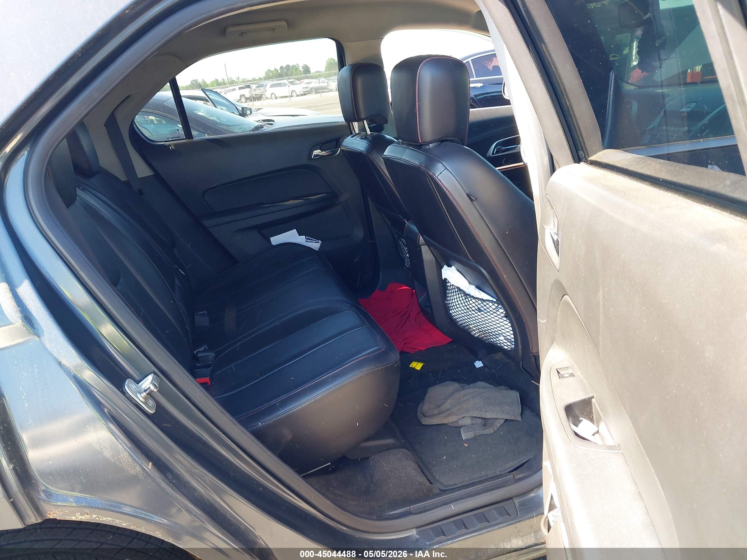 CHEVROLET EQUINOX image 8