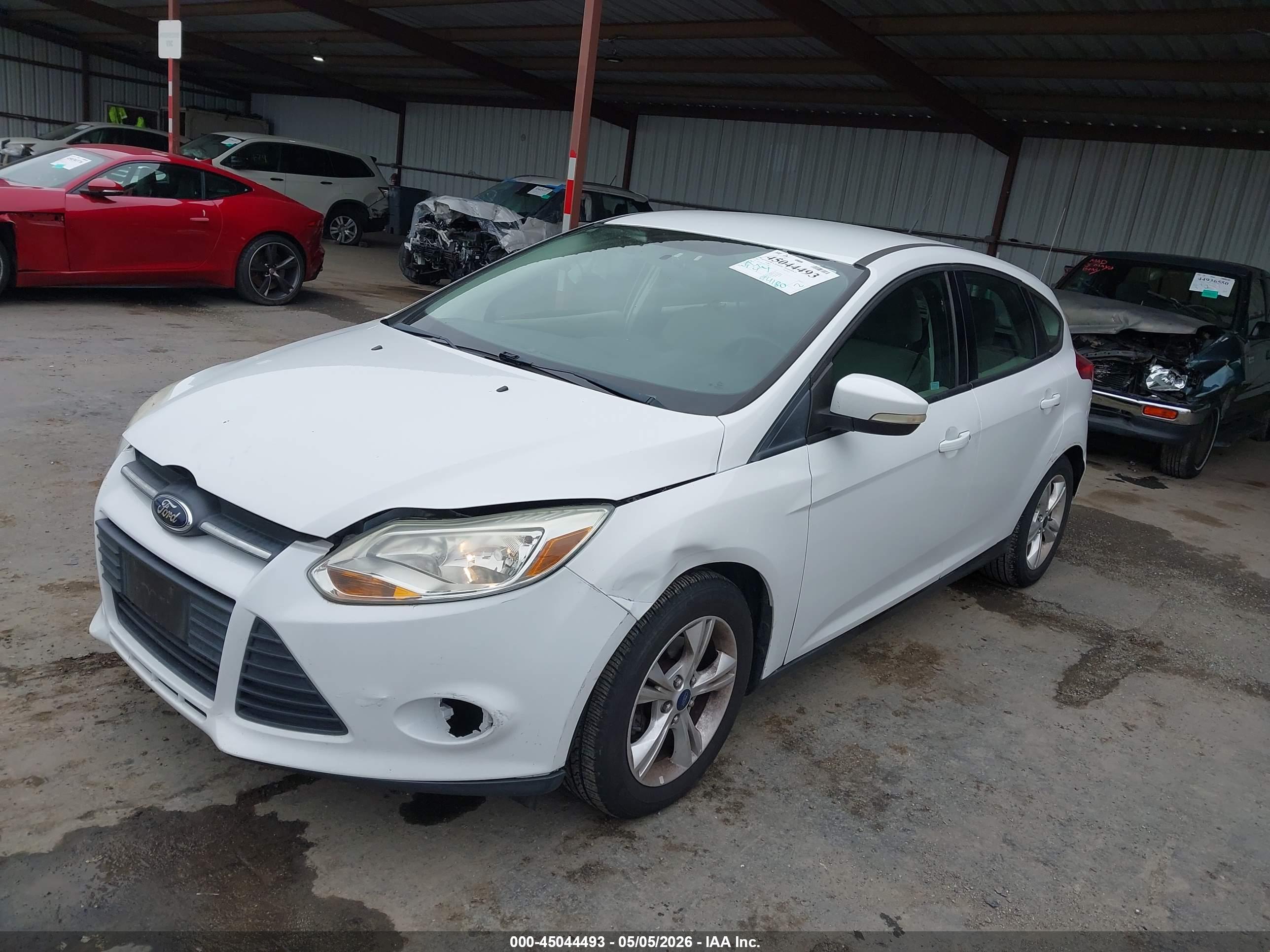 FORD FOCUS image 2