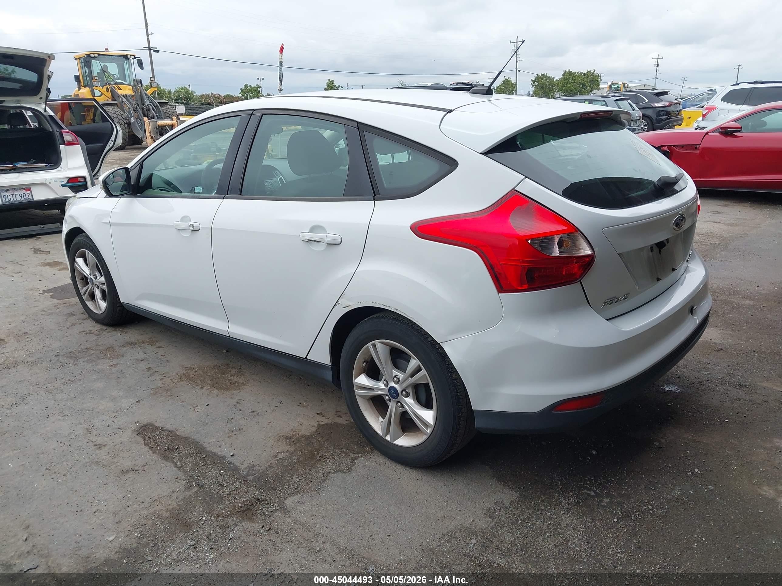 FORD FOCUS image 3