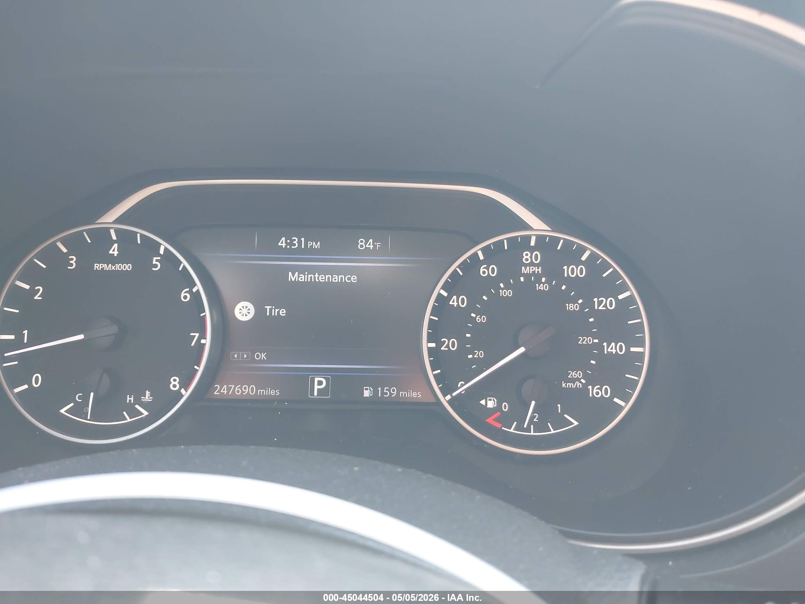 NISSAN MAXIMA image 7