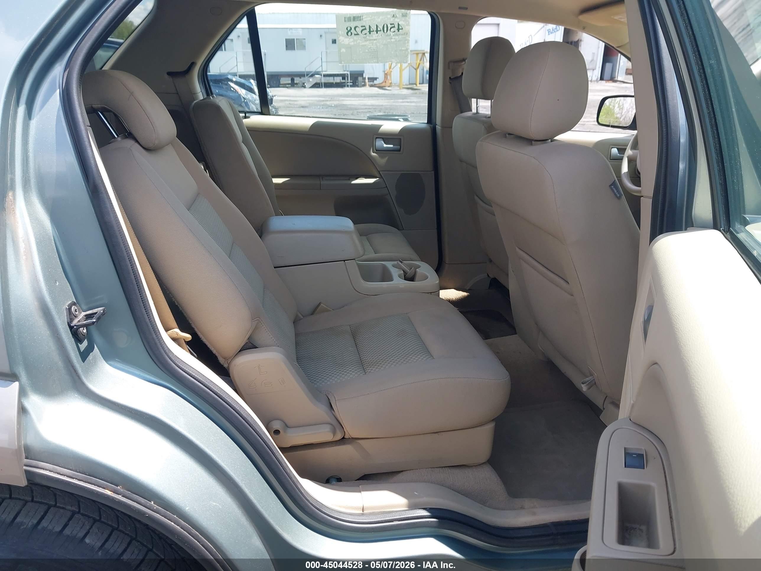 FORD FREESTYLE image 8