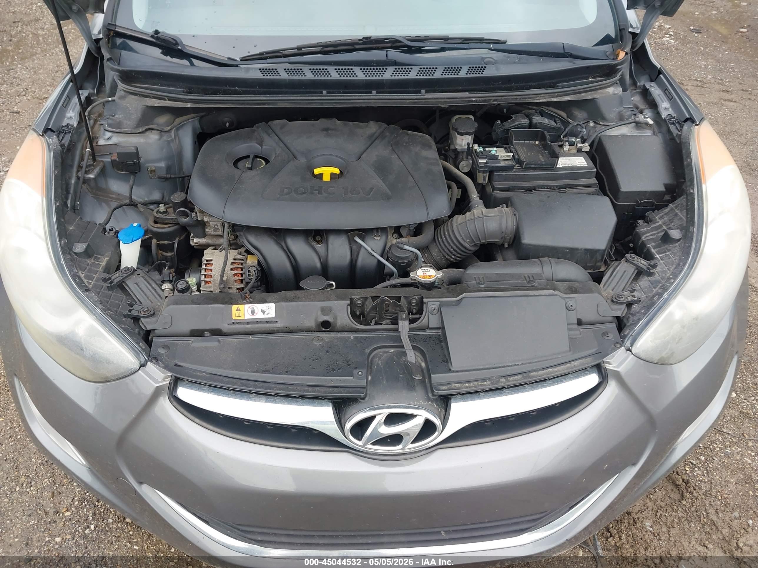 HYUNDAI ELANTRA image 10