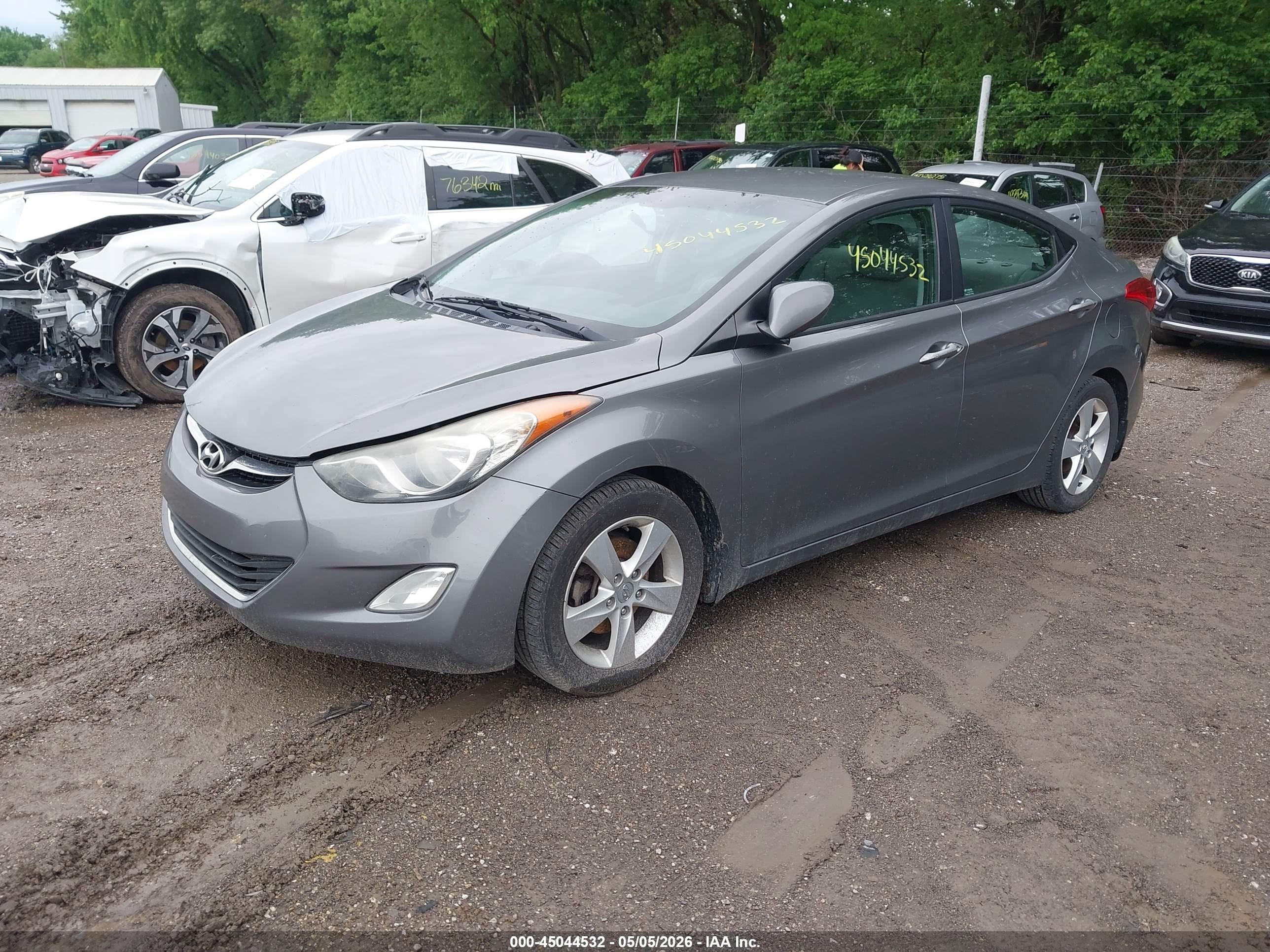 HYUNDAI ELANTRA image 2