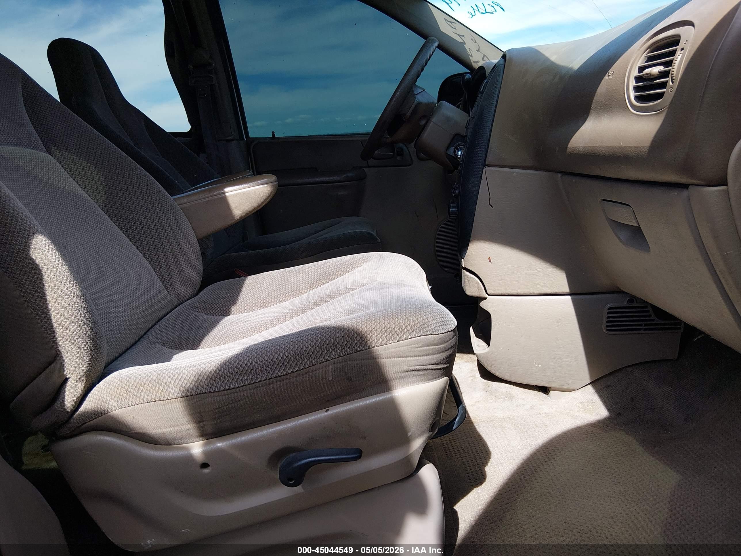 DODGE GRAND image 5