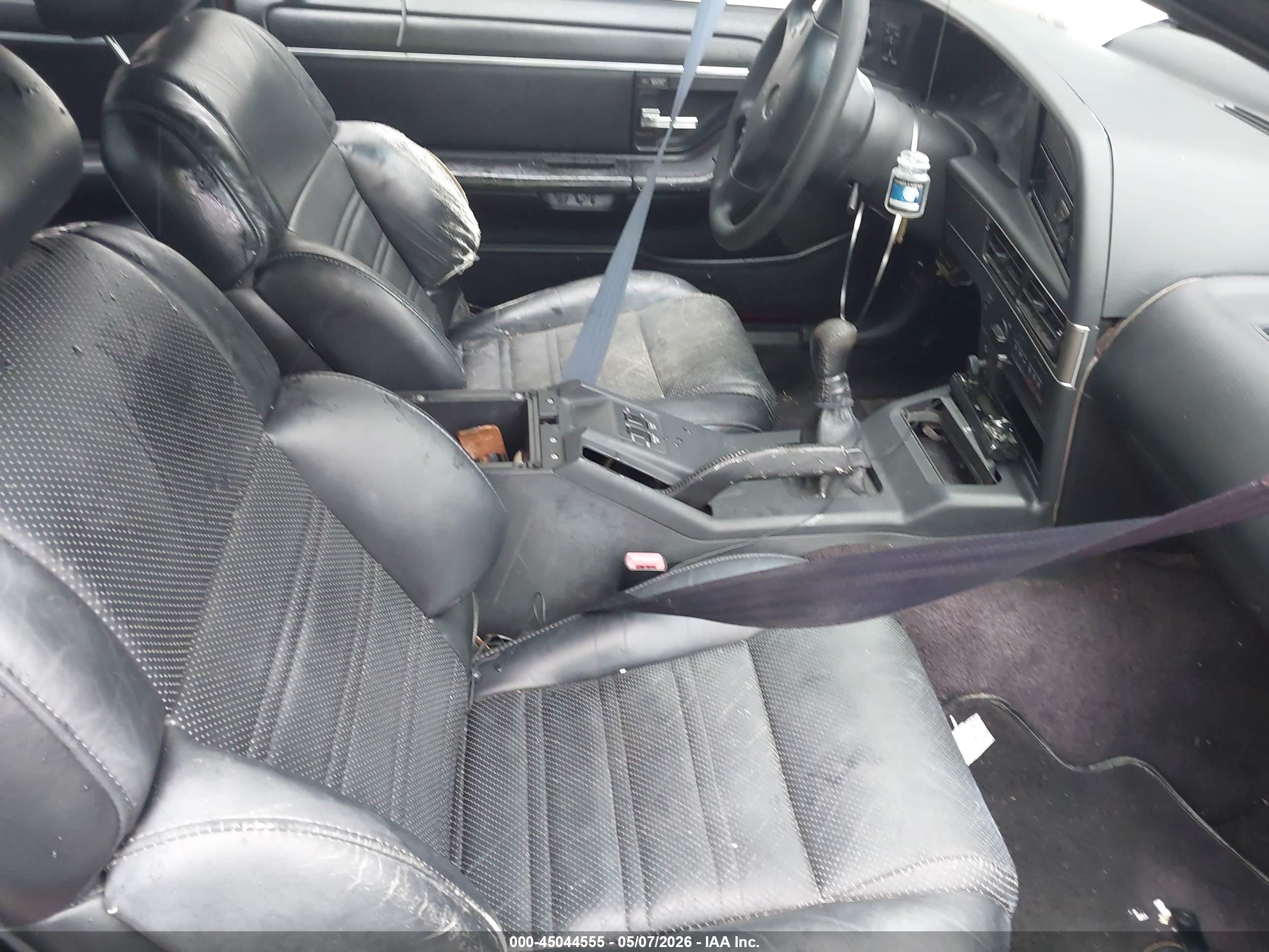 FORD THUNDERBIRD image 5