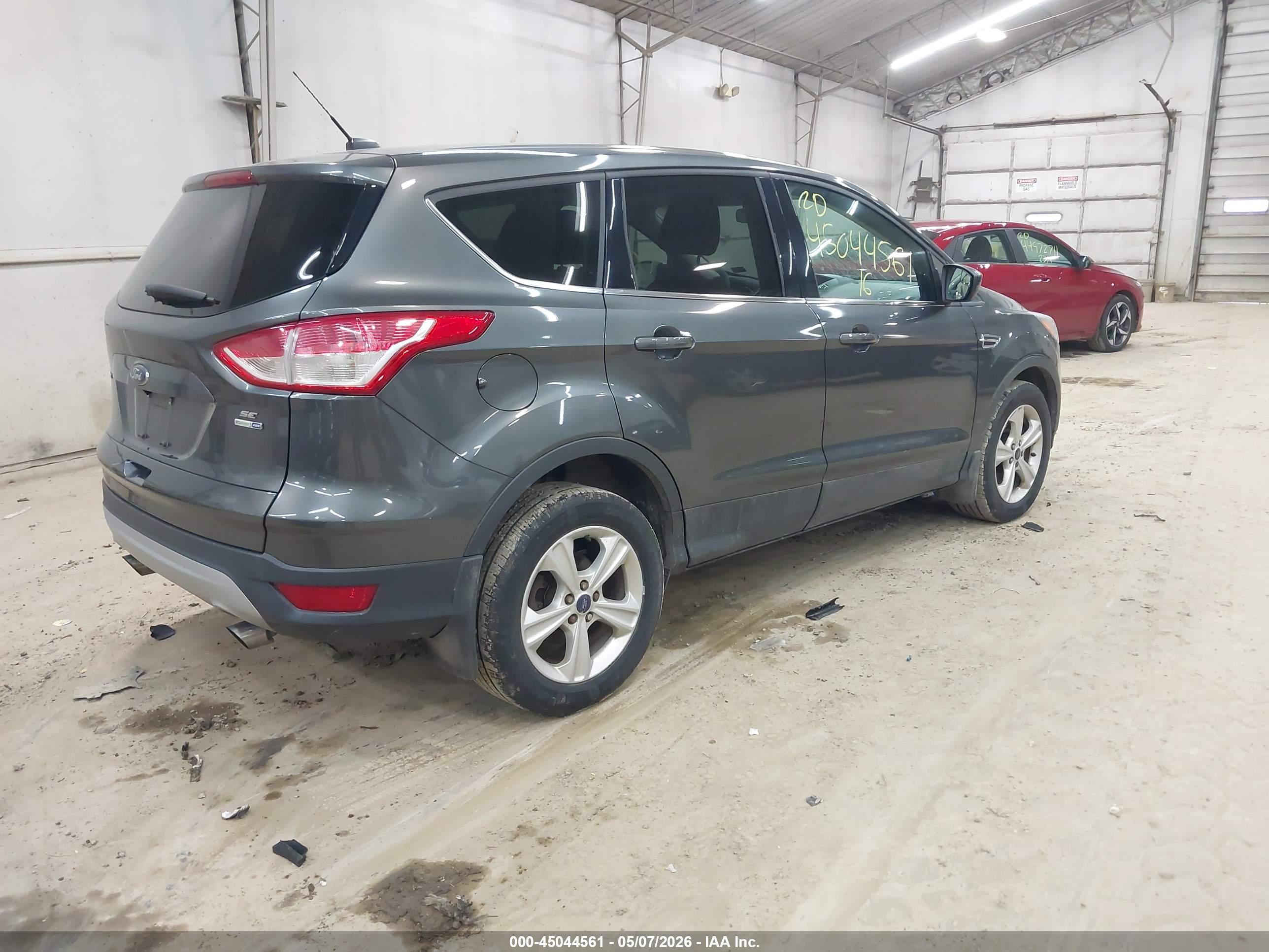 FORD ESCAPE image 4
