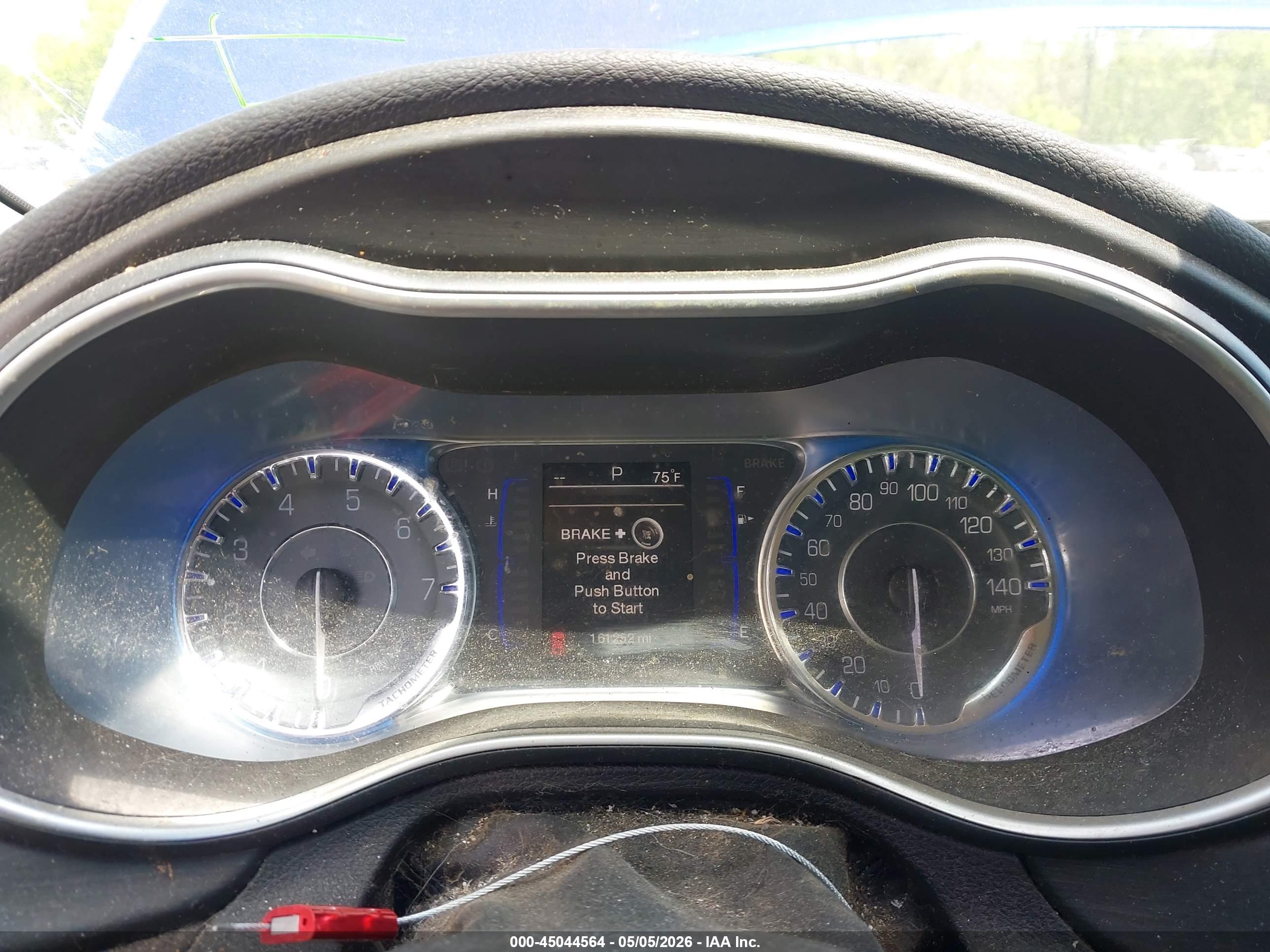 CHRYSLER 200 image 7