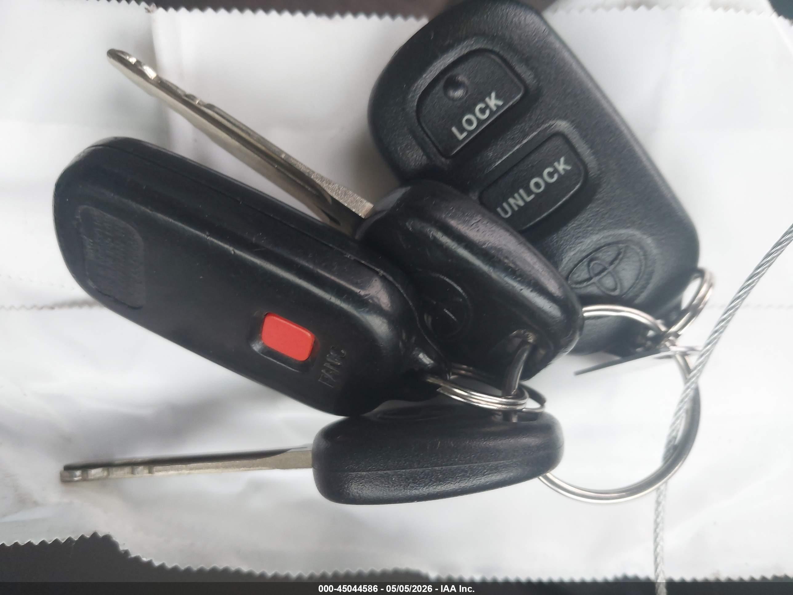 TOYOTA COROLLA image 11