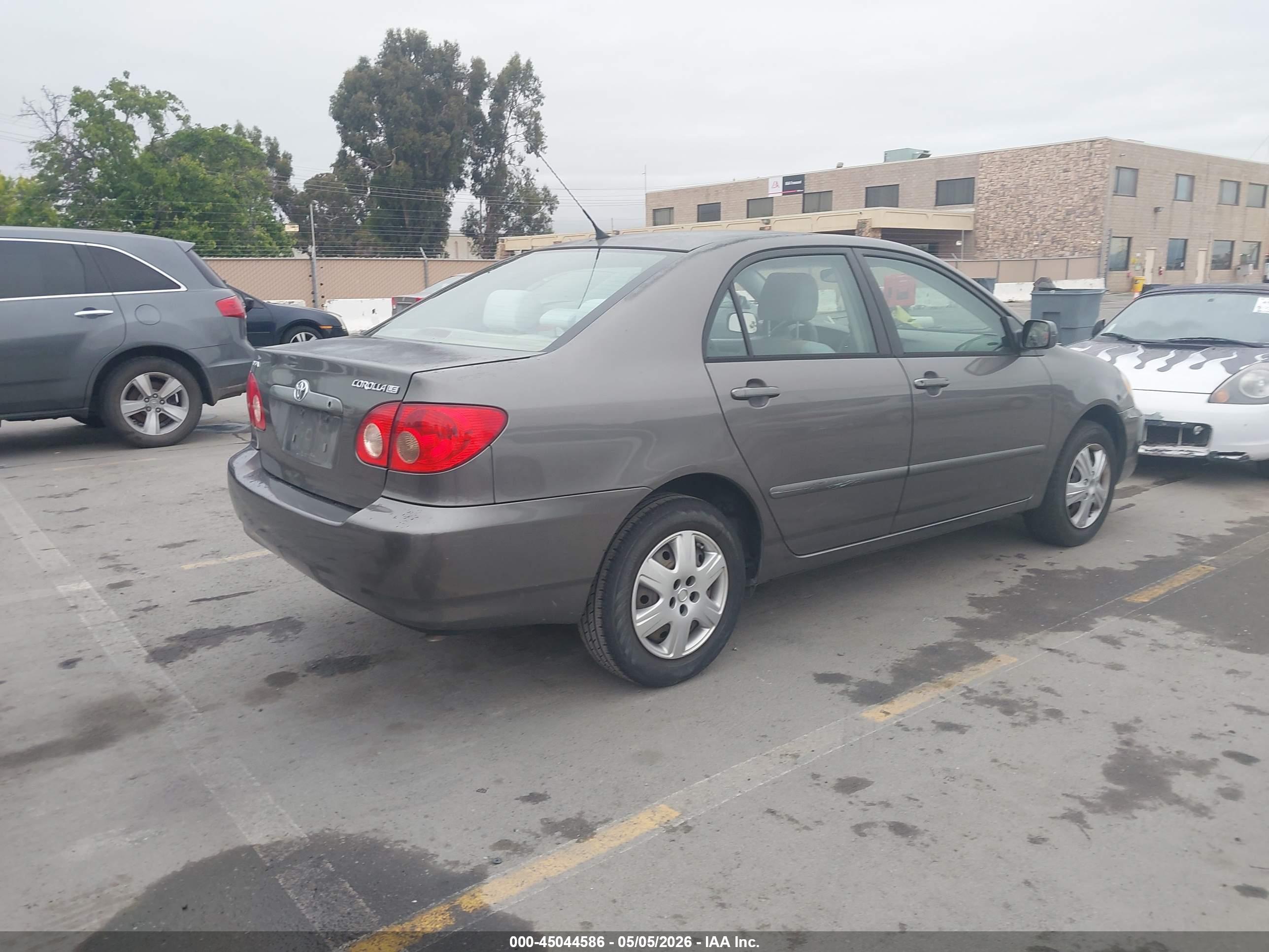 TOYOTA COROLLA image 4