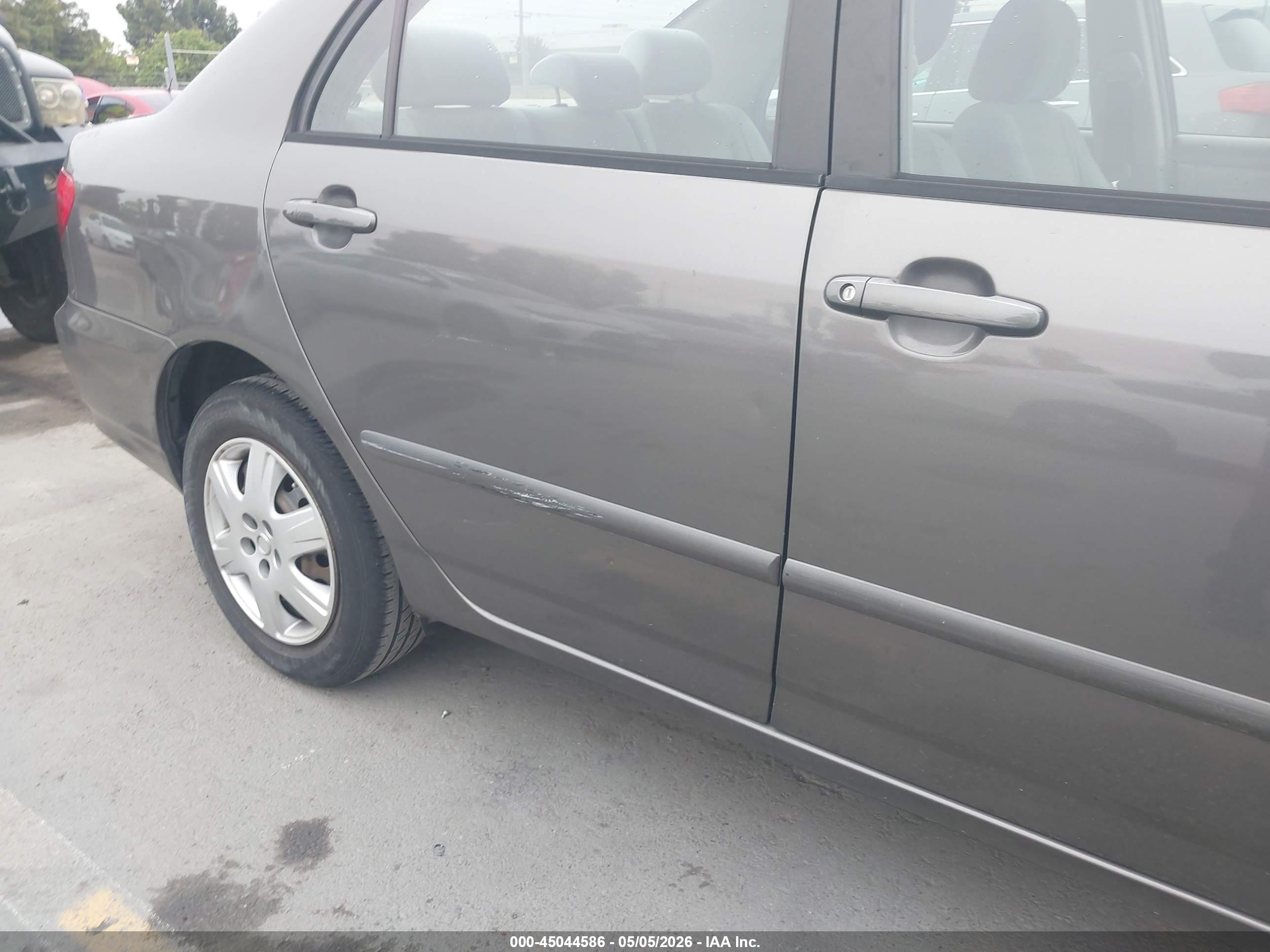 TOYOTA COROLLA image 6