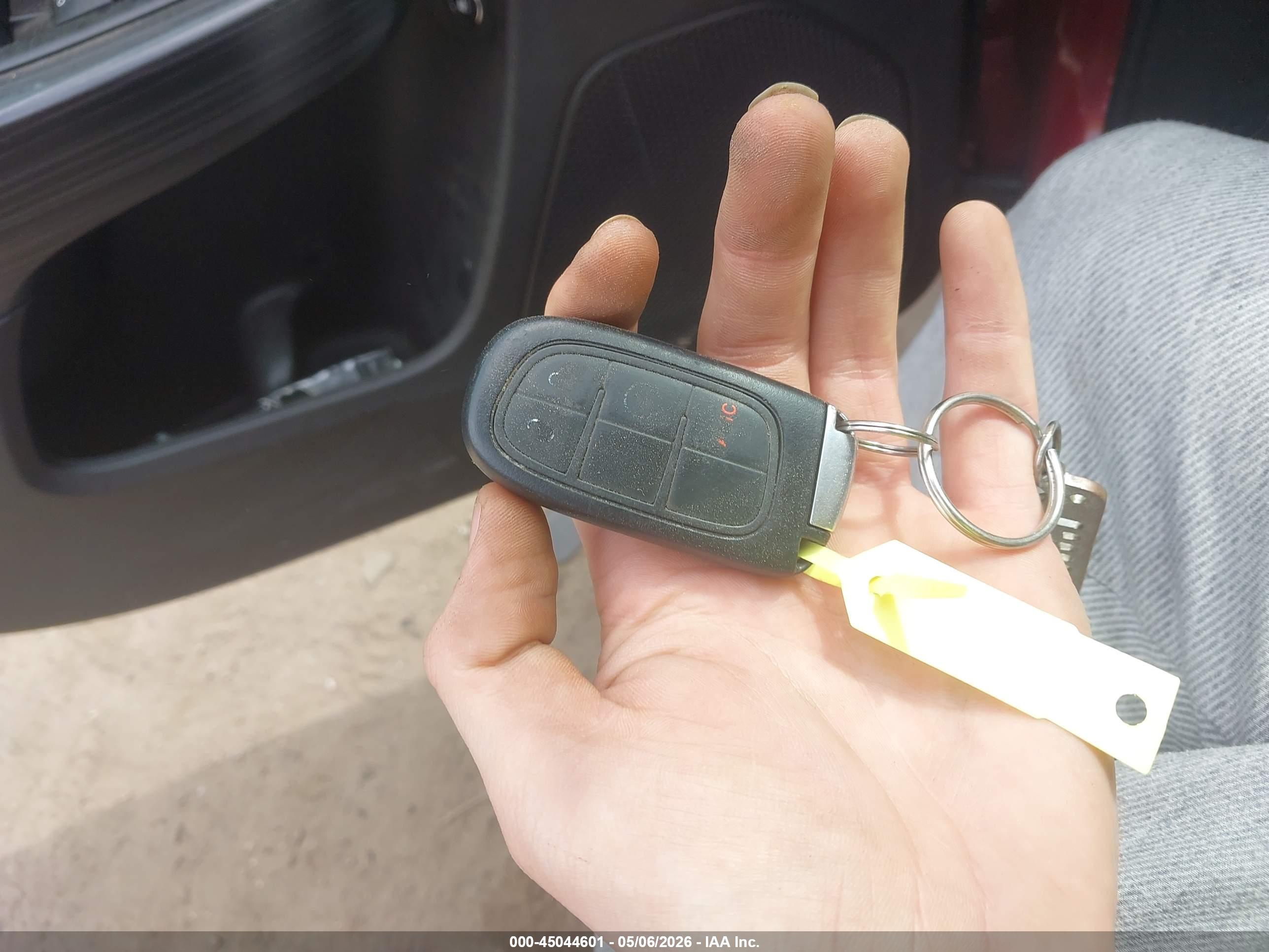 JEEP CHEROKEE image 11