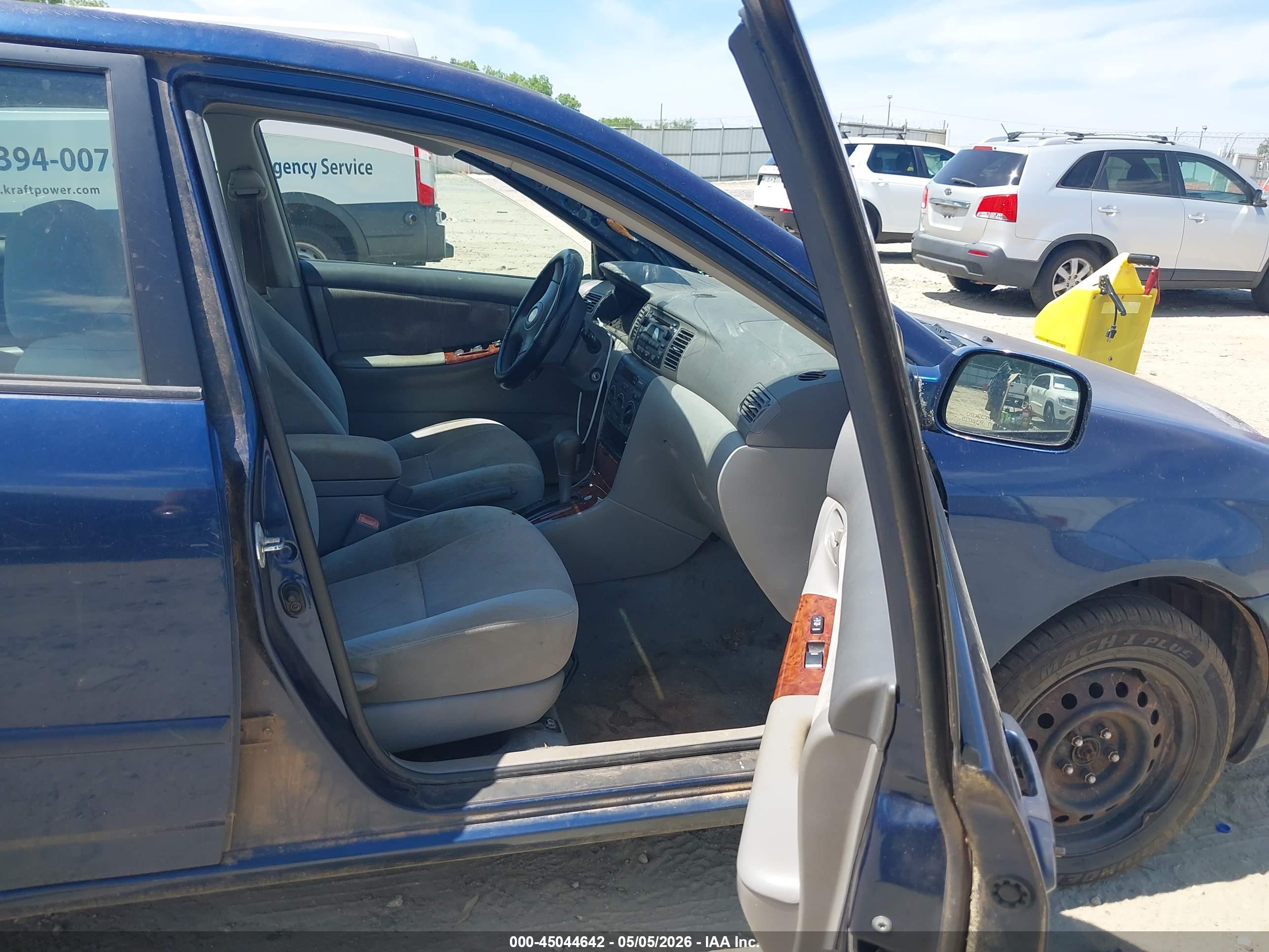 TOYOTA COROLLA image 5