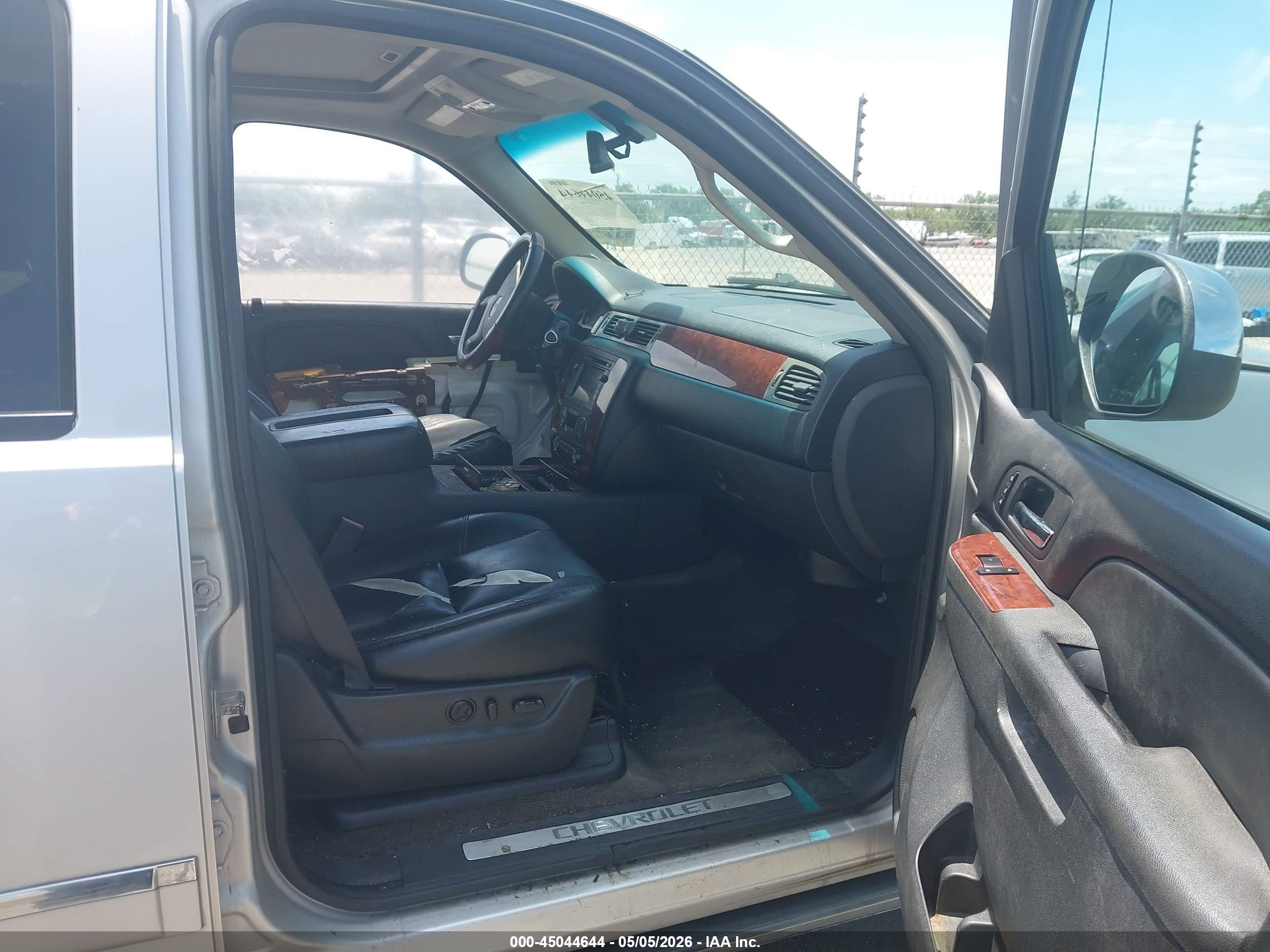 CHEVROLET AVALANCHE image 5