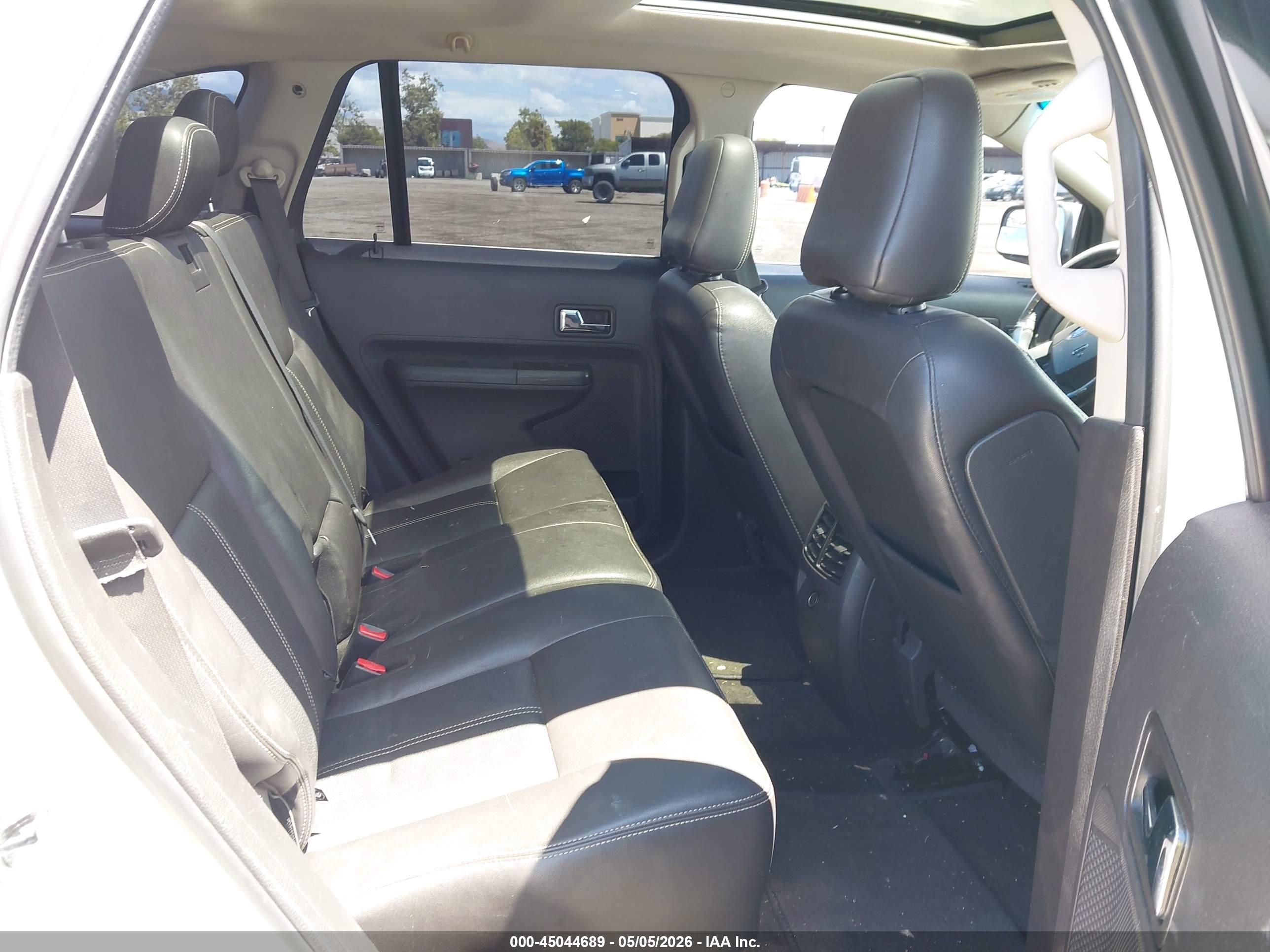 FORD EDGE image 8