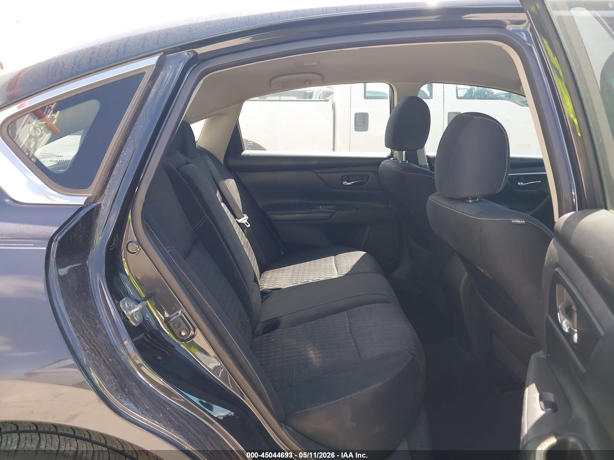 NISSAN ALTIMA image 8
