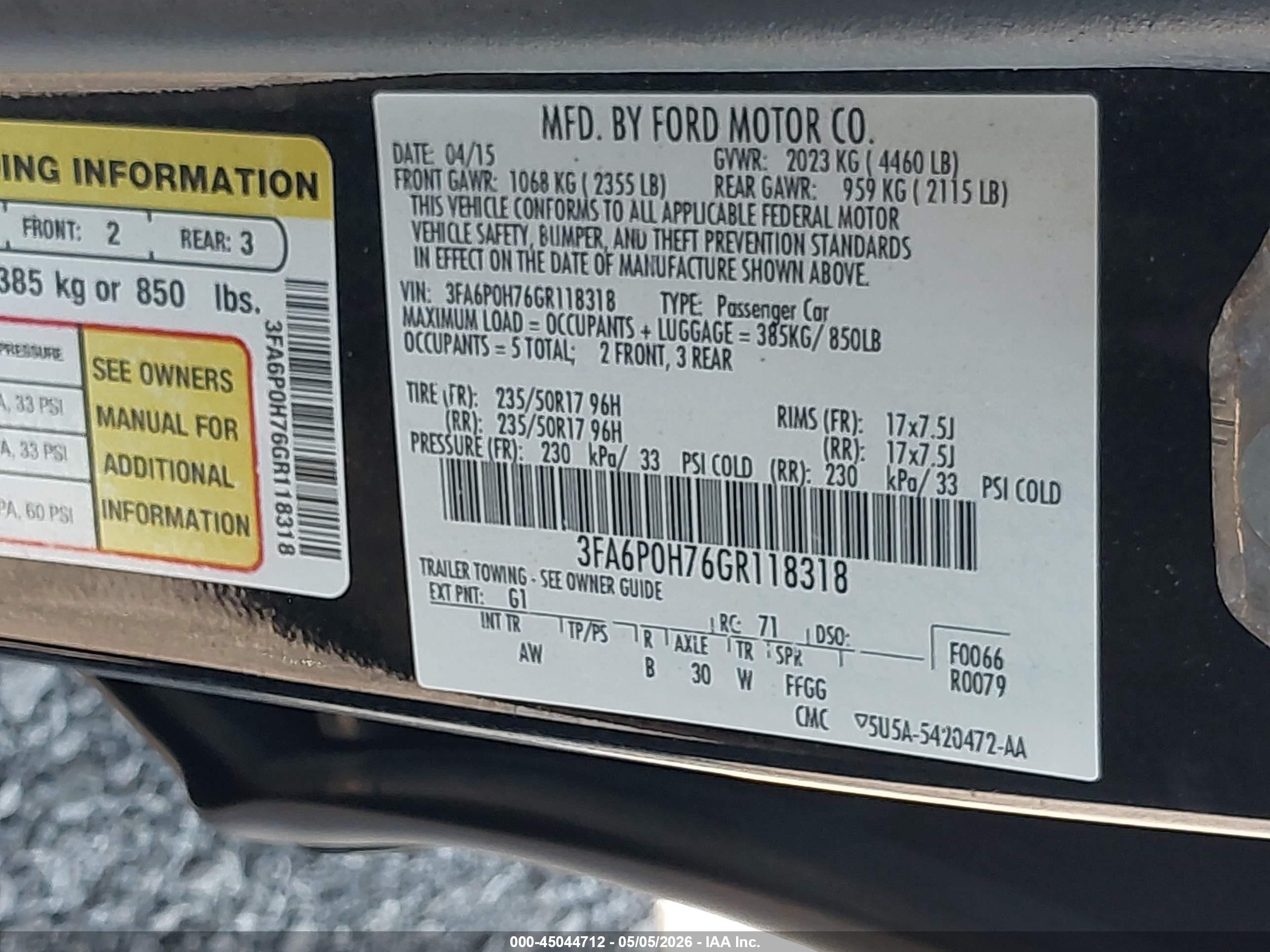 FORD FUSION image 9