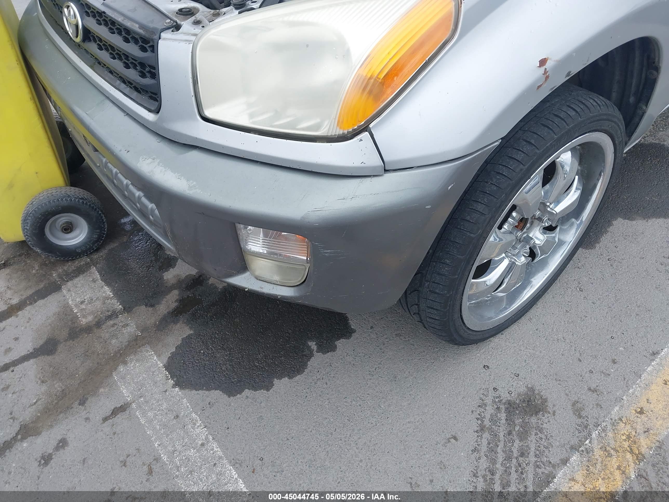 TOYOTA RAV4 image 6