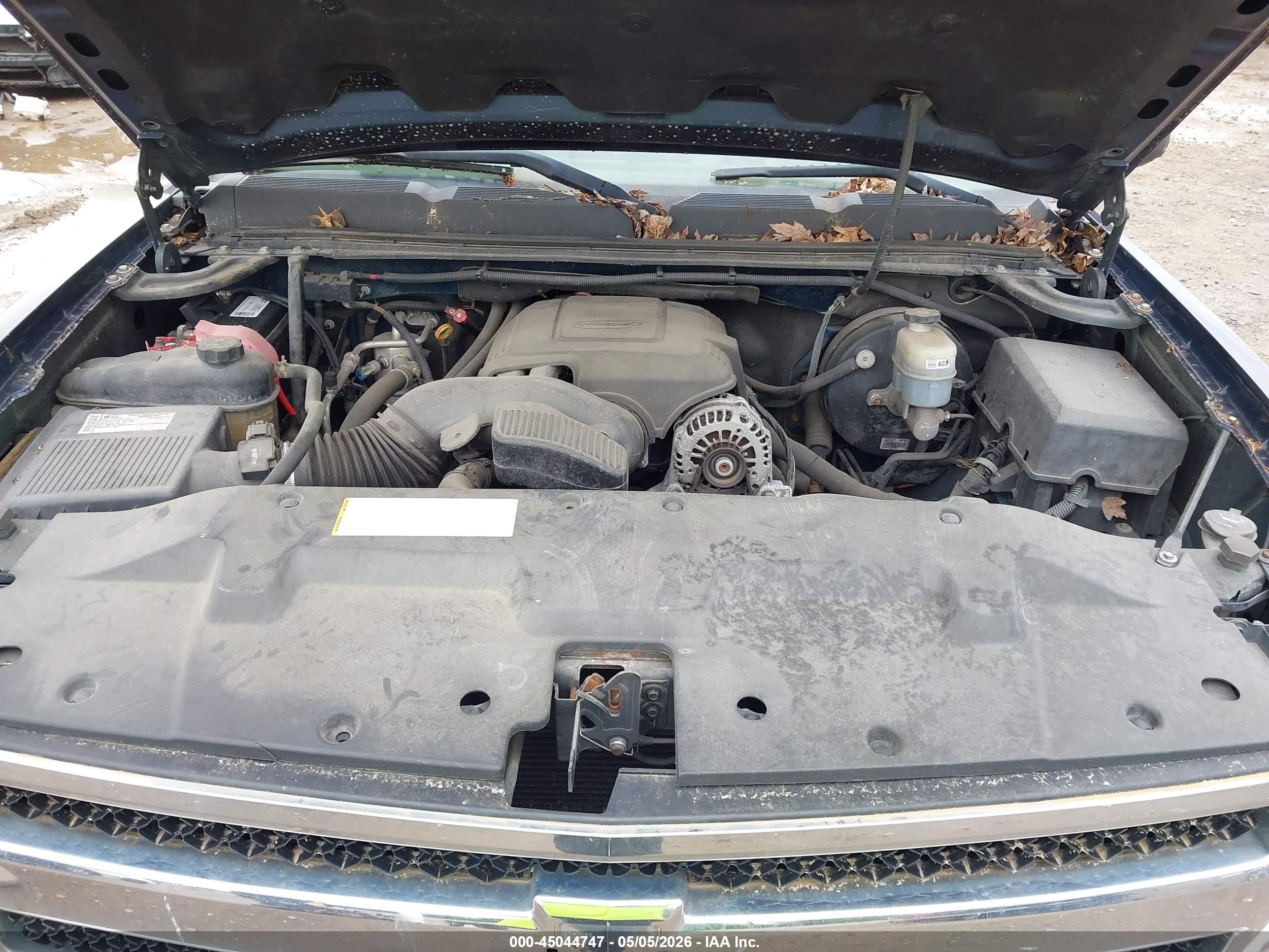 CHEVROLET SILVERADO image 10